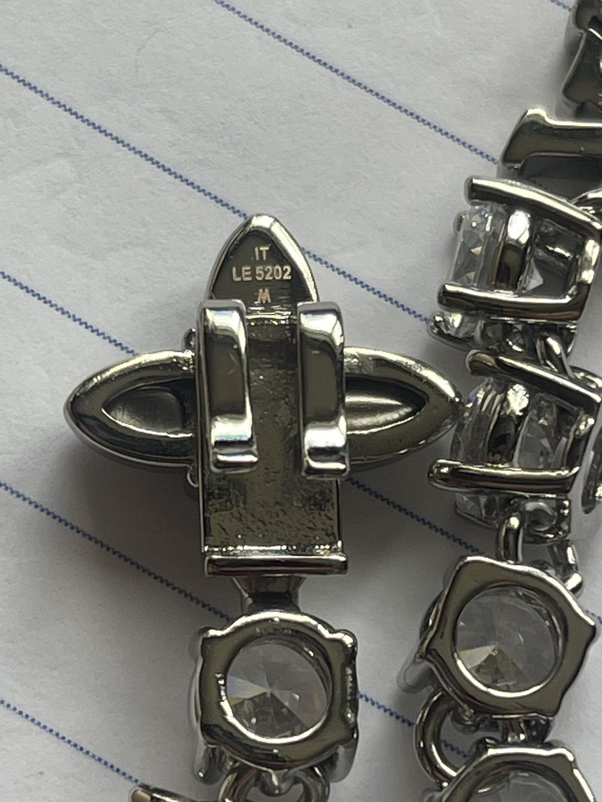 Louis Vuitton × Virgil Abloh RARE Louis Vuitton Crystal Link