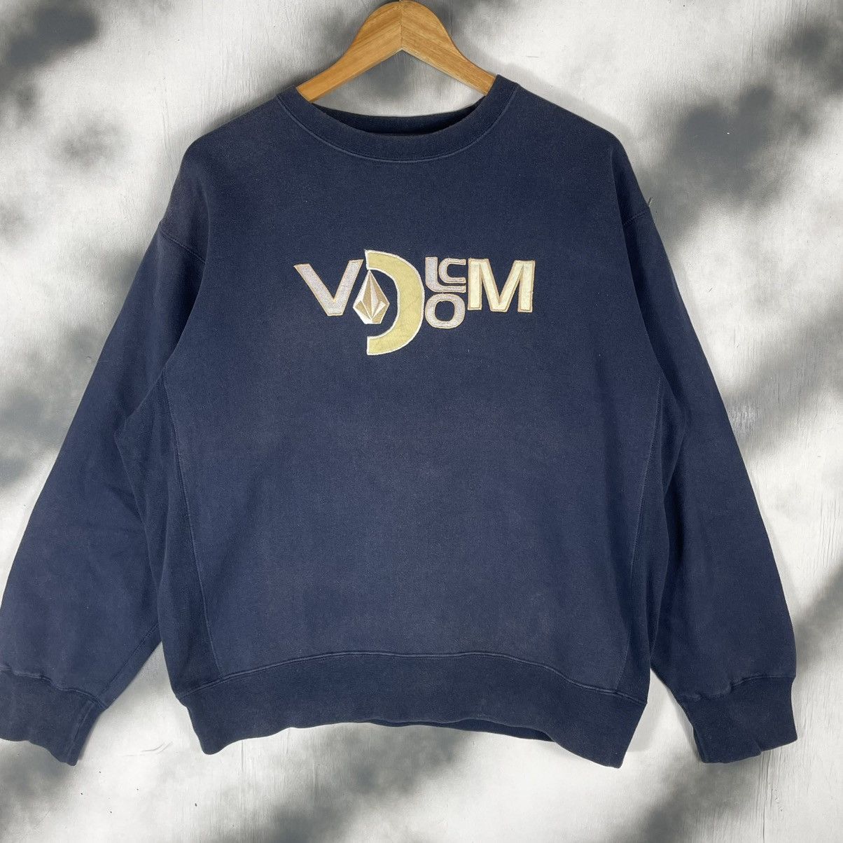 Volcom Volcom Emborided Big Logo Sunfaded Sweatshirt Size US L / EU 52-54 / 3 - 1 Thumbnail