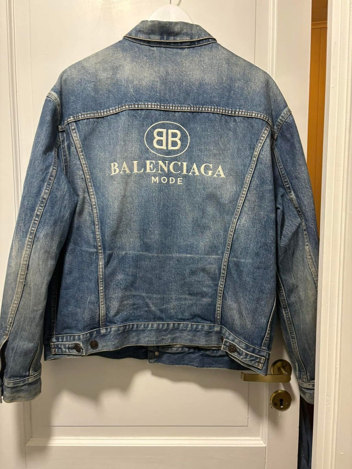 Balenciaga Logo denim jacket Size US L / EU 52-54 / 3 - 1 Thumbnail