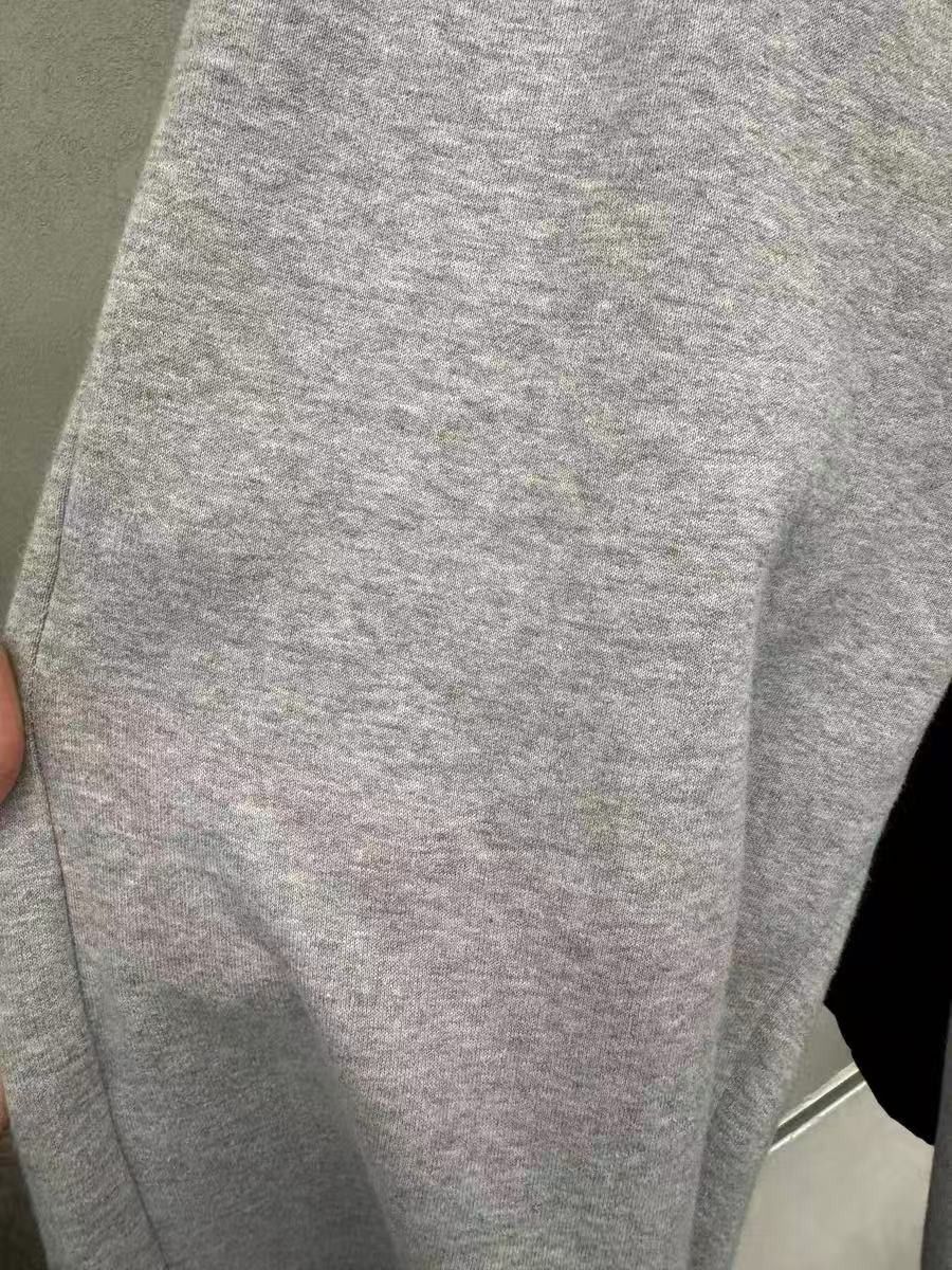 Louis Vuitton LV Gray Drawstring Sweatpants XS - dmc Size US 26 / EU 42 - 7 Thumbnail