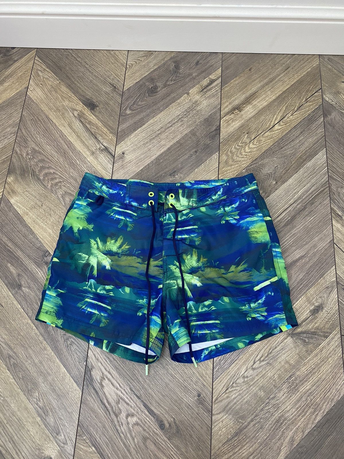 Designer × Vintage Vintage Sundek printed swim shorts Size US 29 - 3 Thumbnail