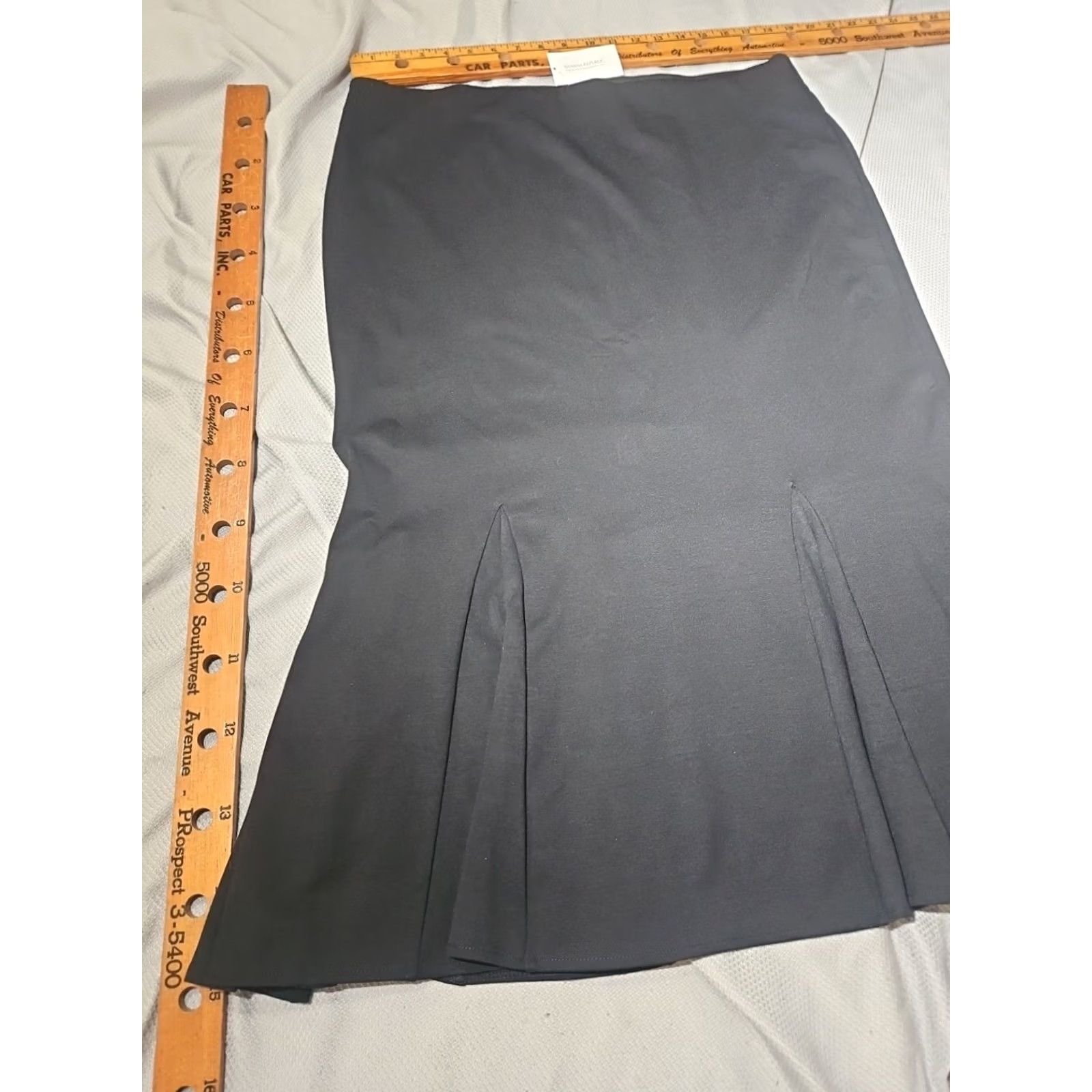 Banana Republic VINTAGE Banana Republic Skirt Womens XL Black Fluted Hem Flare Flutter Pull On Size 40" / US 18 - 4 Thumbnail