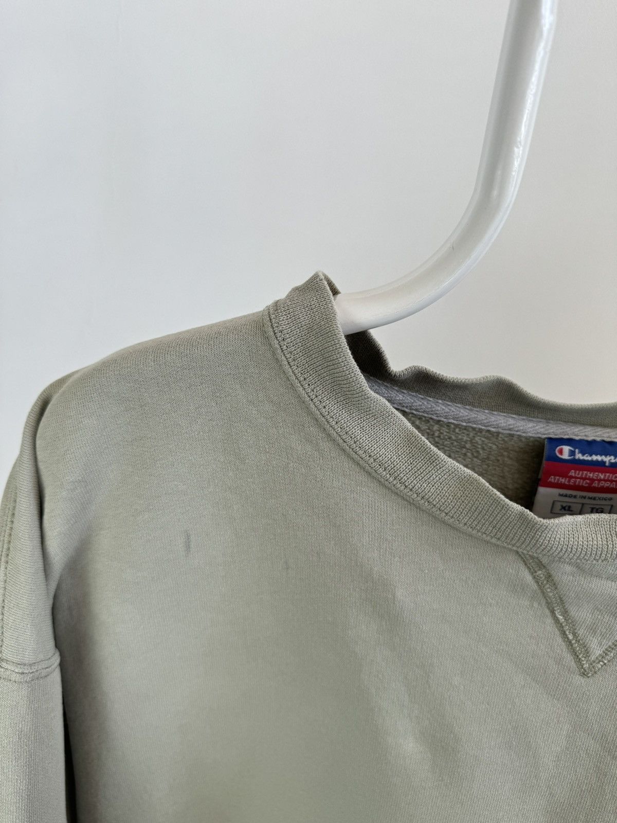 Champion × Vintage Vintage Champion Distressed Sweatshirt Made in Mexico Size US XL / EU 56 / 4 - 5 Thumbnail