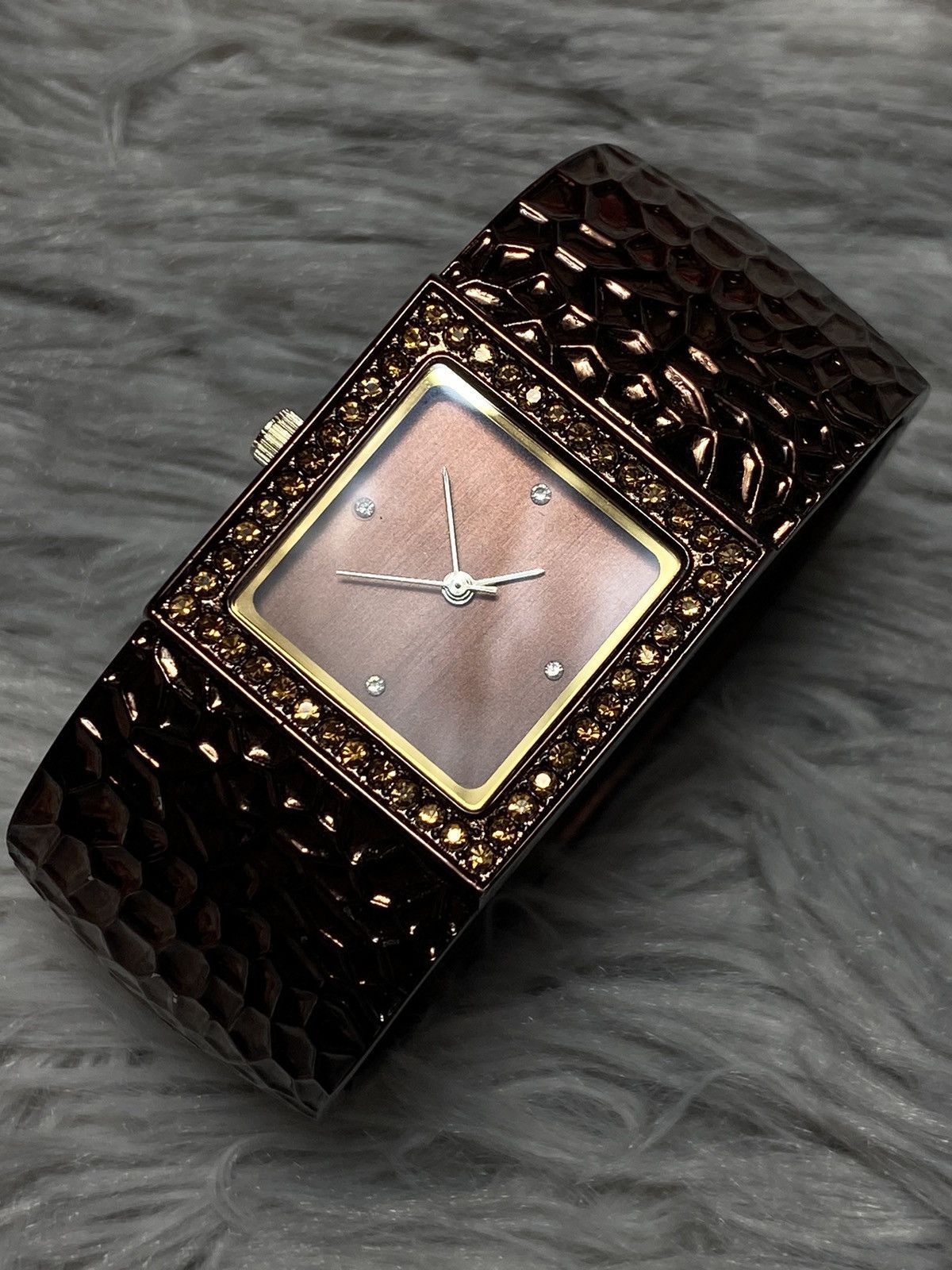 Jewelry Luxurious Brown Cuff Watch with Gem Accents | Japanese Brand Size ONE SIZE - 5 Thumbnail