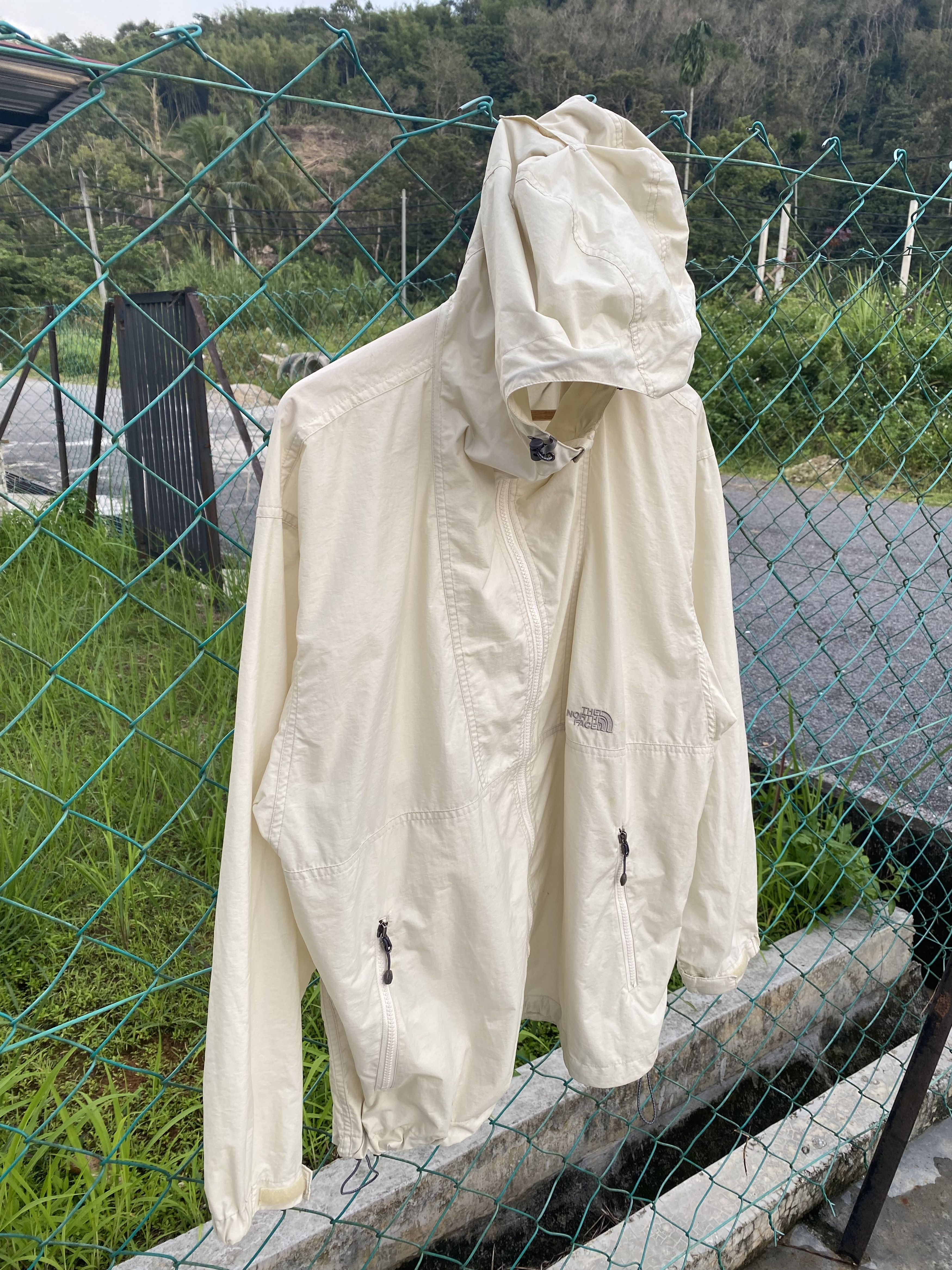 The North Face The North Face gorpcore shell jacket Size US XL / EU 56 / 4 - 6 Thumbnail