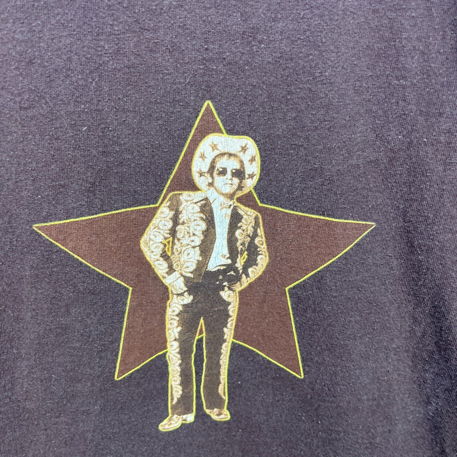Vintage Vintage Elton John Brown Star Cowboy Tour T Shirt XL Size US XL / EU 56 / 4 - 4 Thumbnail