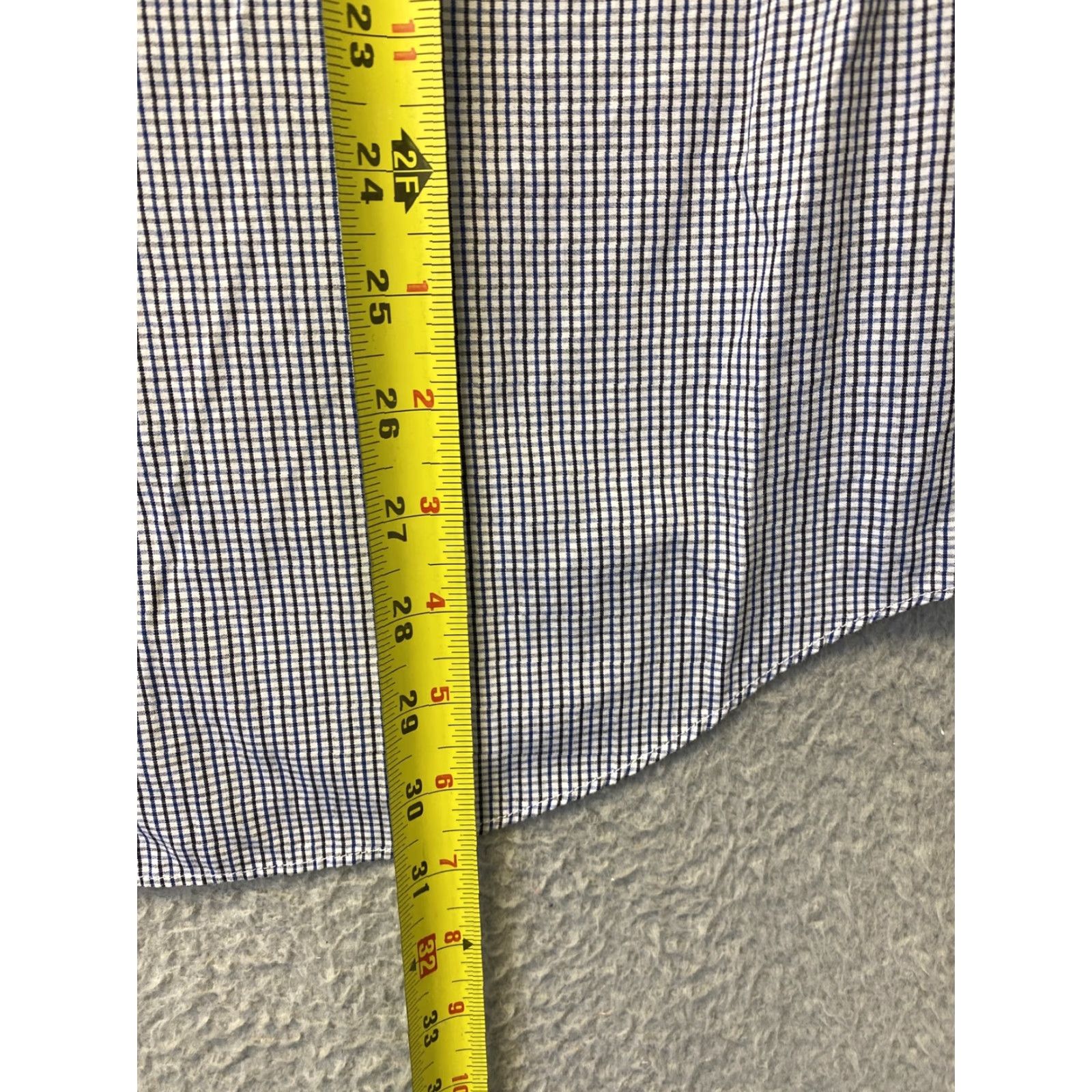 Croft & Barrow CROFT & BARROW Shirt Mens 16 32/33 Blue Button Up Dress Shirt Long Sleeve Collared Cotton Blend Non-Iron Regular Mens 95-53 Size US L / EU 52-54 / 3 - 5 Thumbnail
