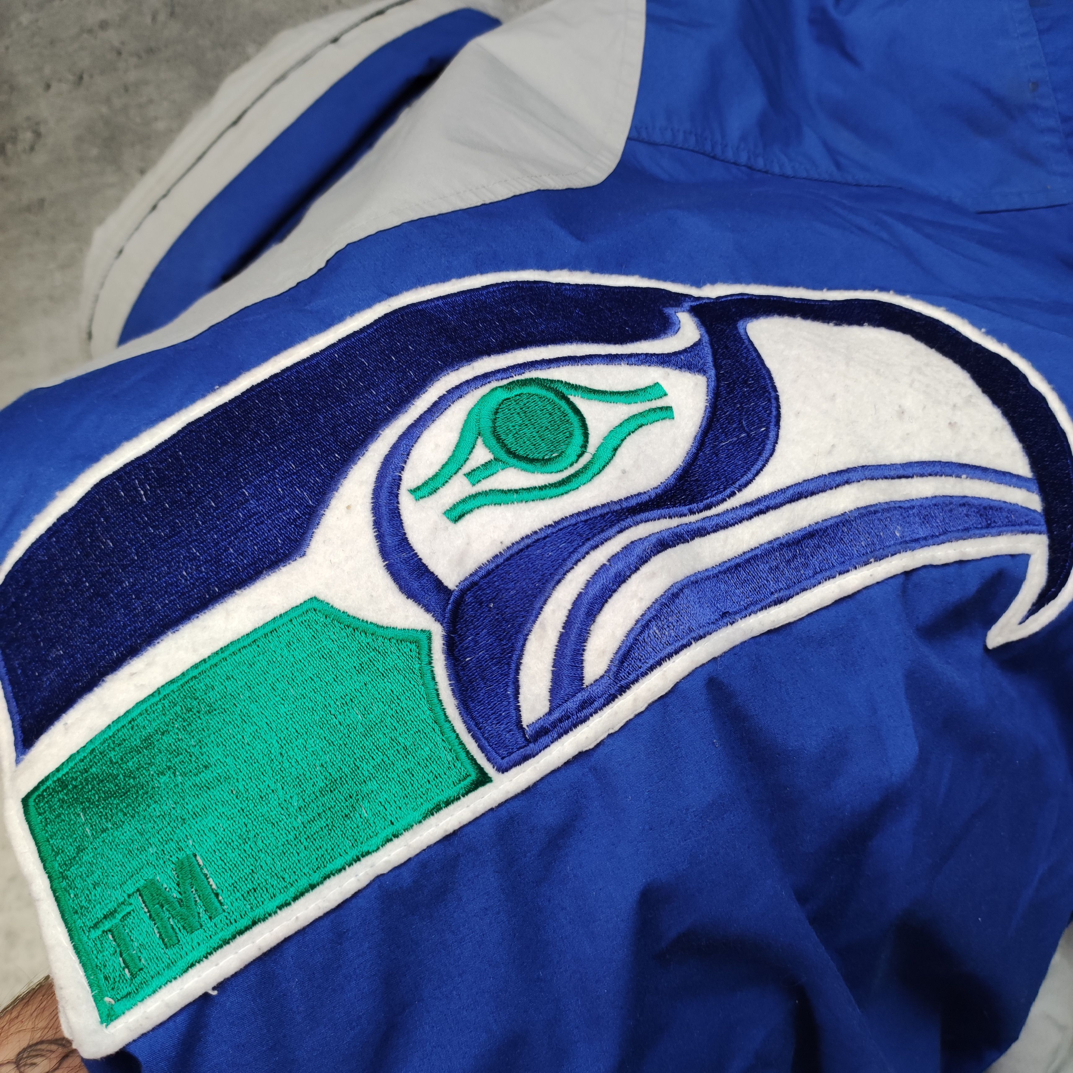 NFL × Vintage RARE Korean NFL Seattle Seahawks 90s Heavy Puffer Jacket Size US XL / EU 56 / 4 - 13 Thumbnail