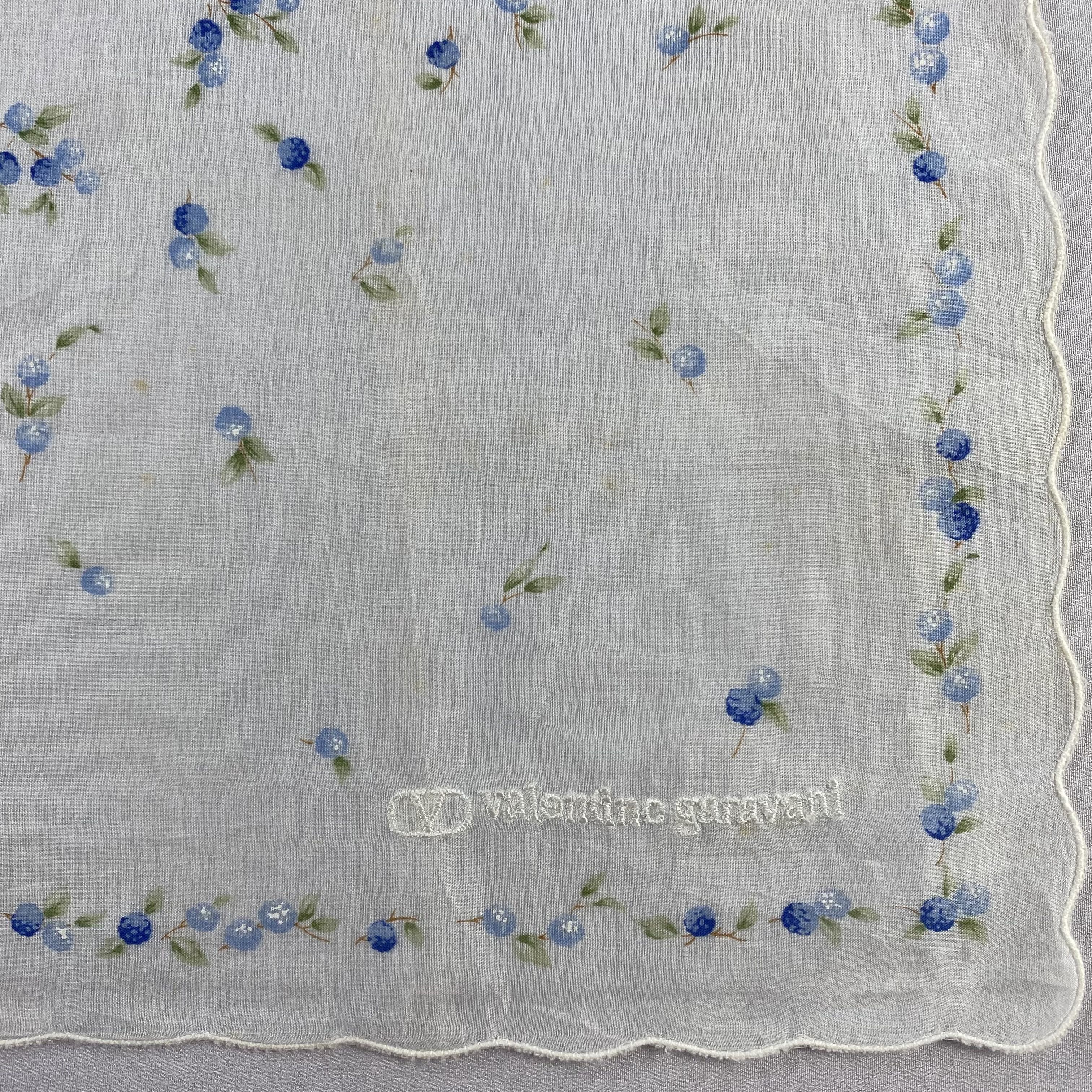 Valentino × Vintage Valentino Garavani Bandana/ Handkerchief / Neckerchief-P618 Size ONE SIZE - 3 Thumbnail