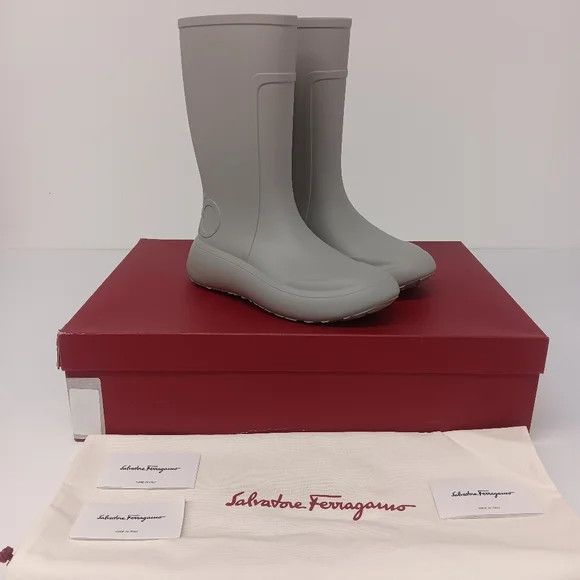 Salvatore Ferragamo Ferragamo Men's Gancini Detail Light Grey Rain Boots - Sz 7 Size US 7 / EU 40 - 1 Thumbnail