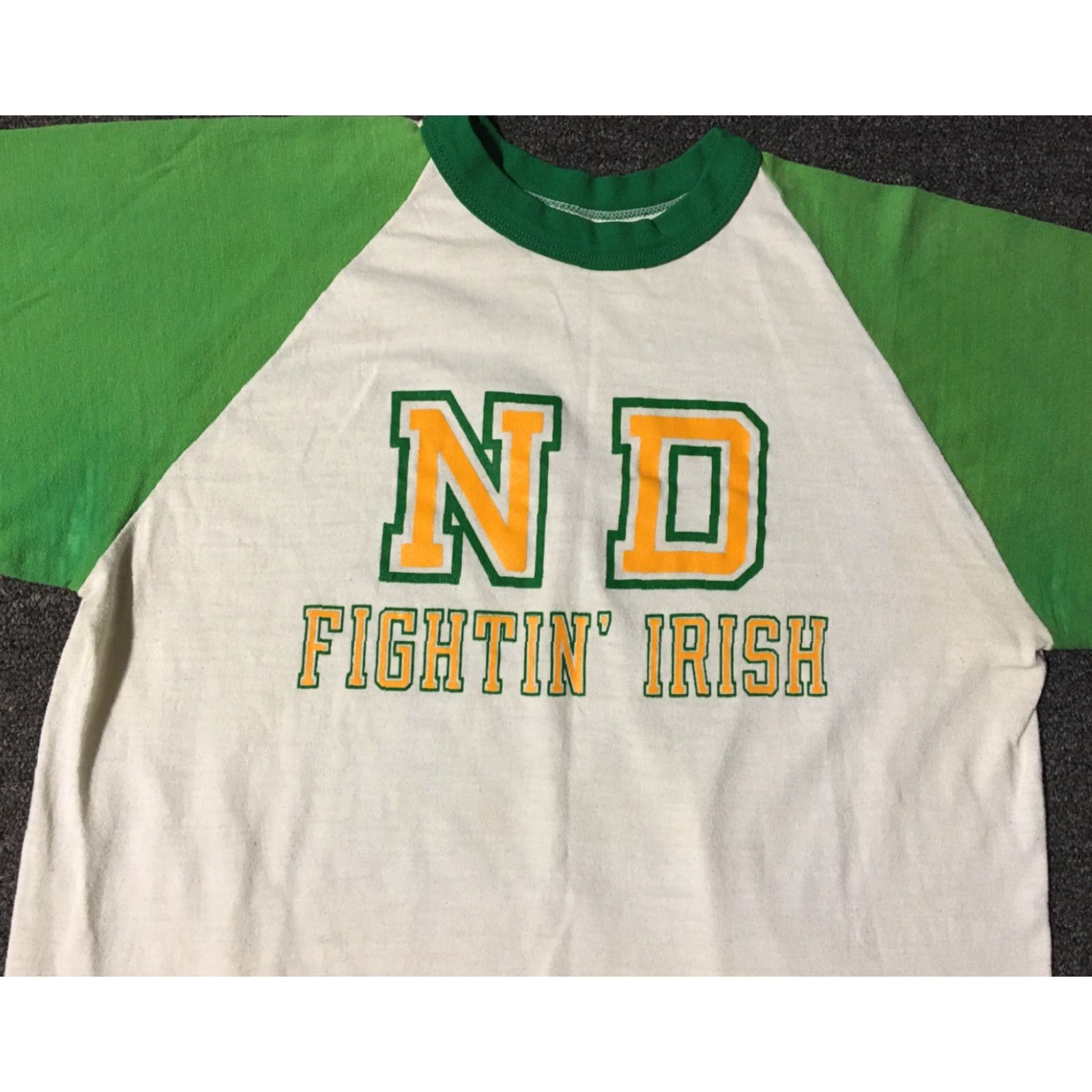 Vintage VINTAGE Notre Dame Fighting Irish Distressed Raglan Shirt M NOS Faded Green College 80s 90s USA Mens Shirt Size US M / EU 48-50 / 2 - 4 Thumbnail