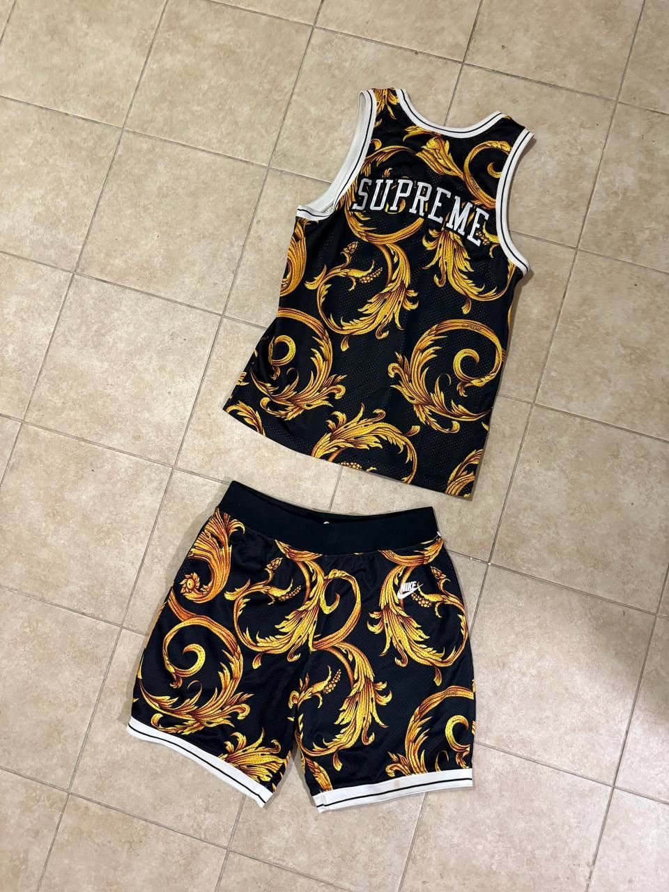 Nike × Supreme Nike x Supreme FW14 Foamposite Basketball Jersey & shorts S Size US S / EU 44-46 / 1 - 1 Thumbnail