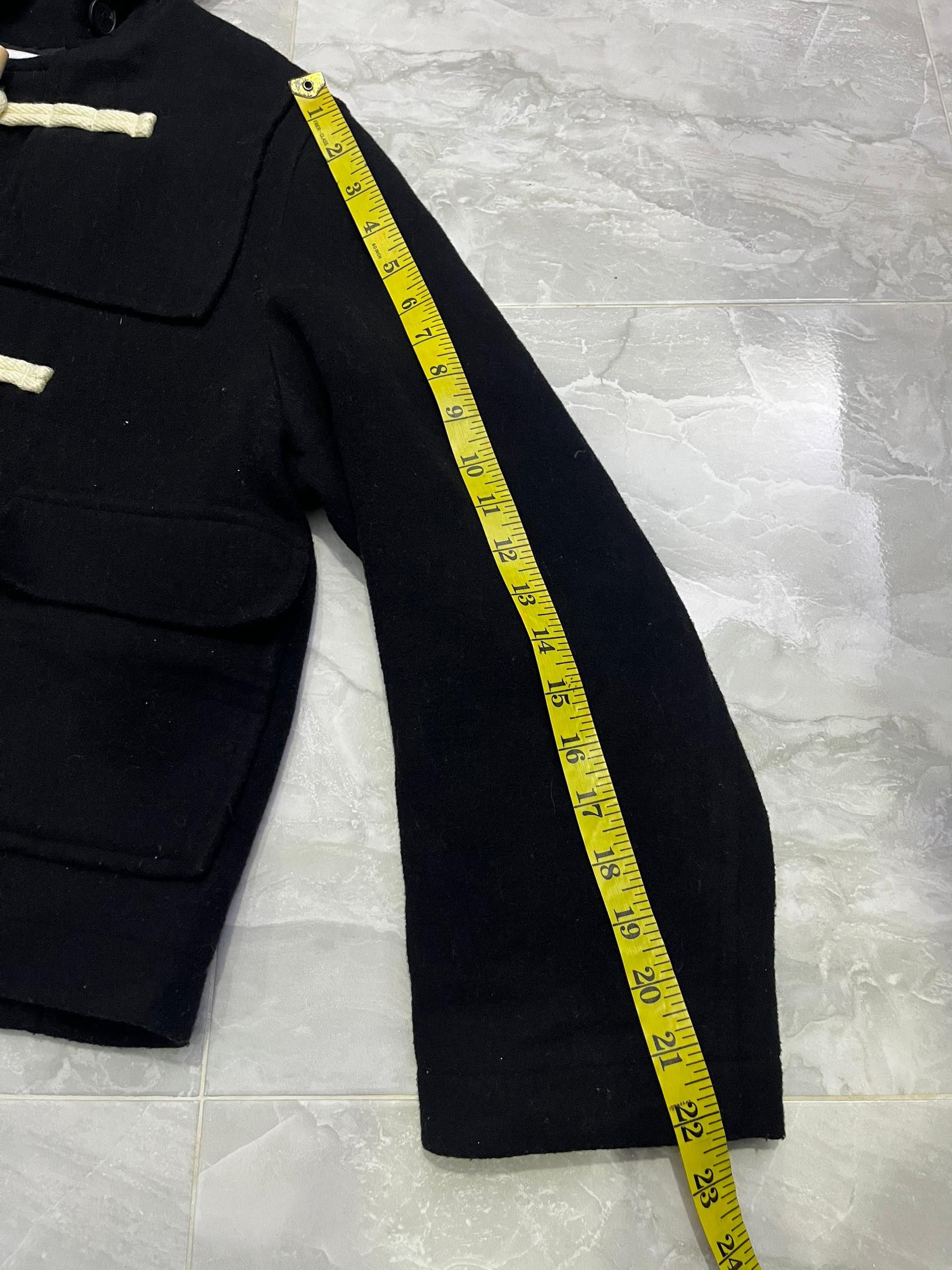 JW Anderson × Uniqlo JW Anderson x Uniqlo Cropped Duffle Jacket Size S / US 4 / IT 40 - 15 Thumbnail