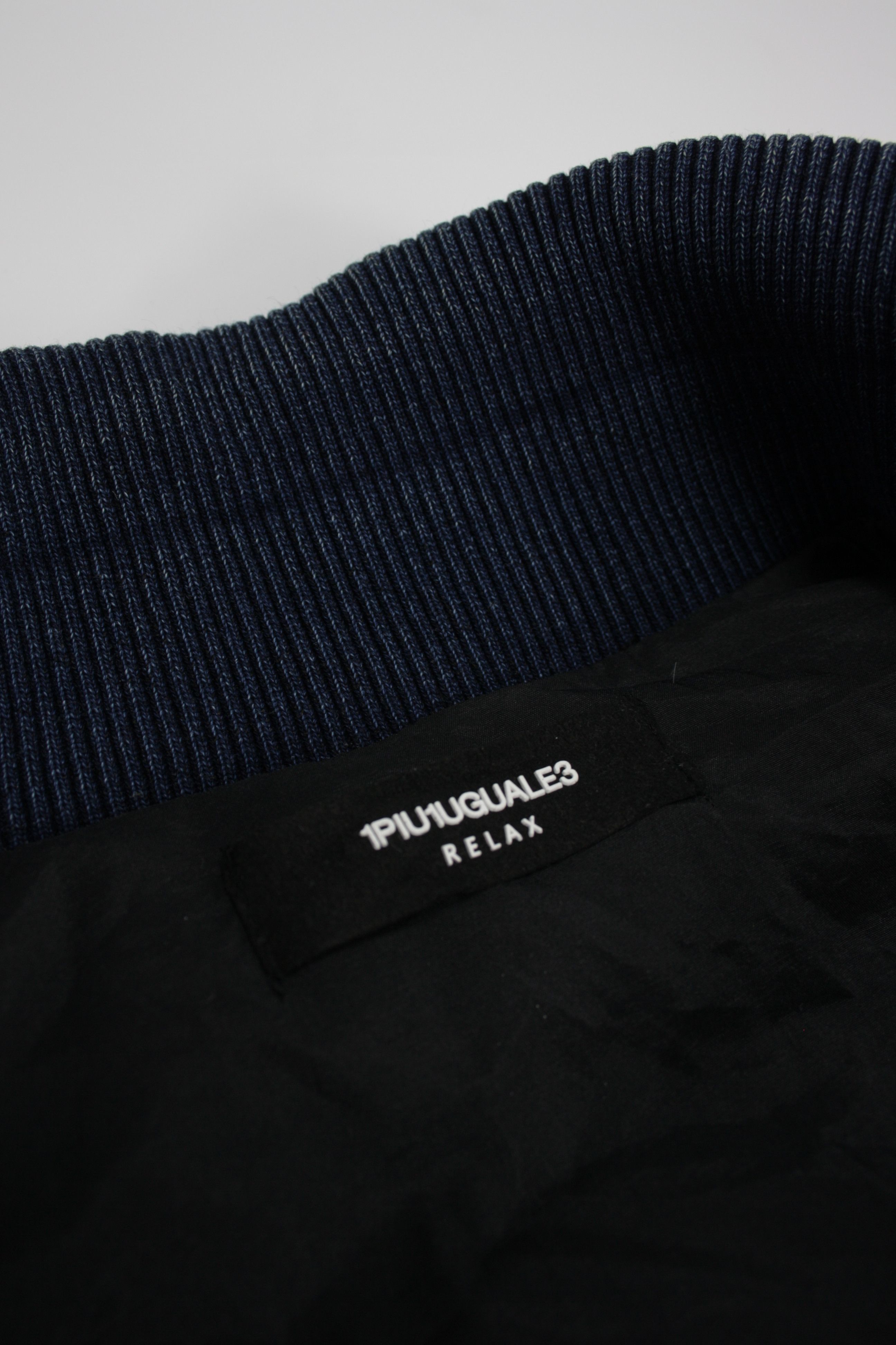 Japanese Brand 1PIU1UGUALE3 RELAX Washed Camo Denim Puffer Down Vest Size US S / EU 44-46 / 1 - 7 Thumbnail