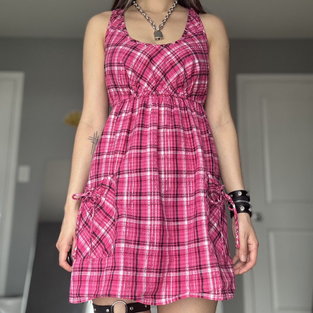 Decree Decree Studded Pink & Black Plaid Dress w/ Crochet Racerback Size M / US 6-8 / IT 42-44 - 10 Thumbnail