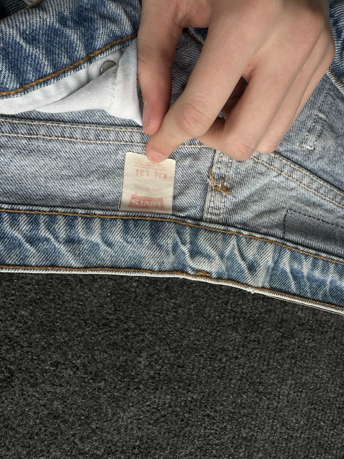 Levi's ORANGE TAB🚨VNTG 90s Levis Jeans LEGEND y2k Light Wash Denim Size US 34 / EU 50 - 9 Thumbnail