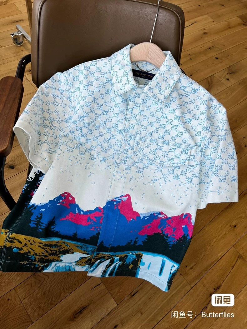 Louis Vuitton Louis Vuitton Painted Snow Mountain Denim Short Sleeve Shir Size US S / EU 44-46 / 1 - 1 Thumbnail