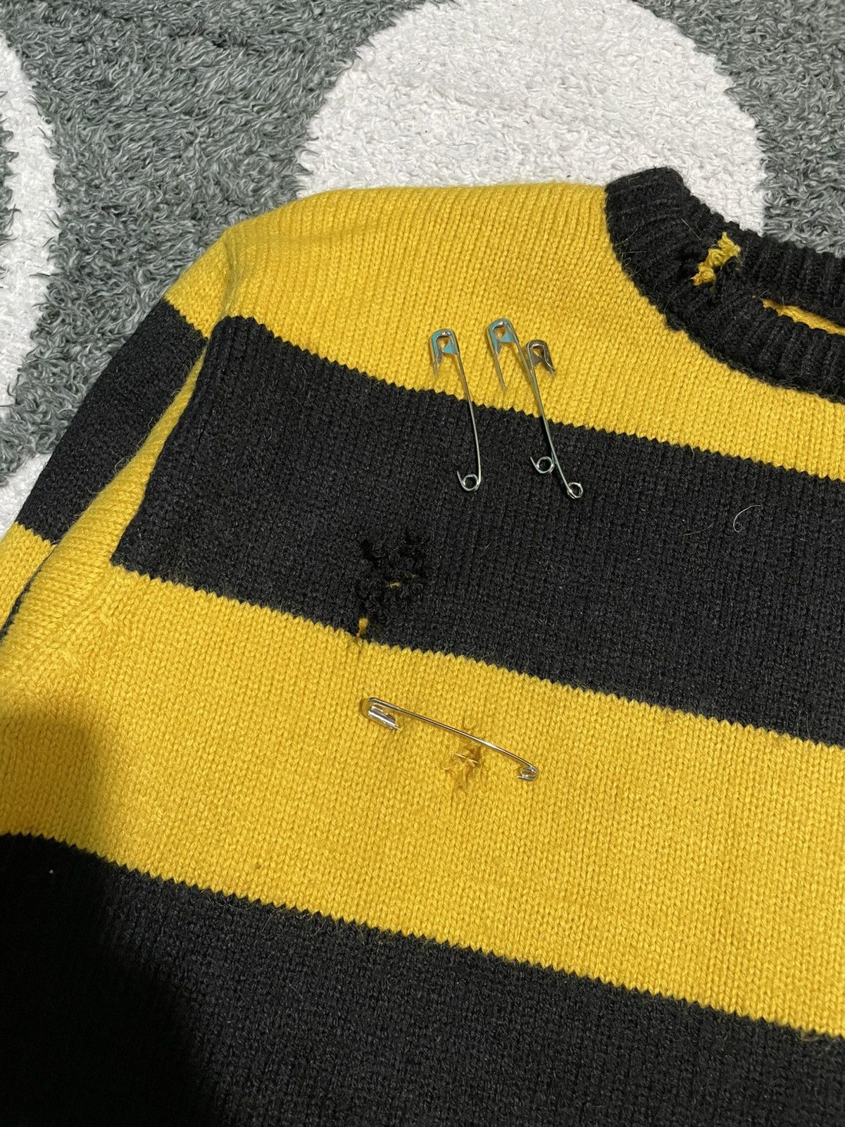 Japanese Brand SLYDE DISTRESSED STRIPED PUNK STYLE KNITWEAR Size US M / EU 48-50 / 2 - 8 Thumbnail