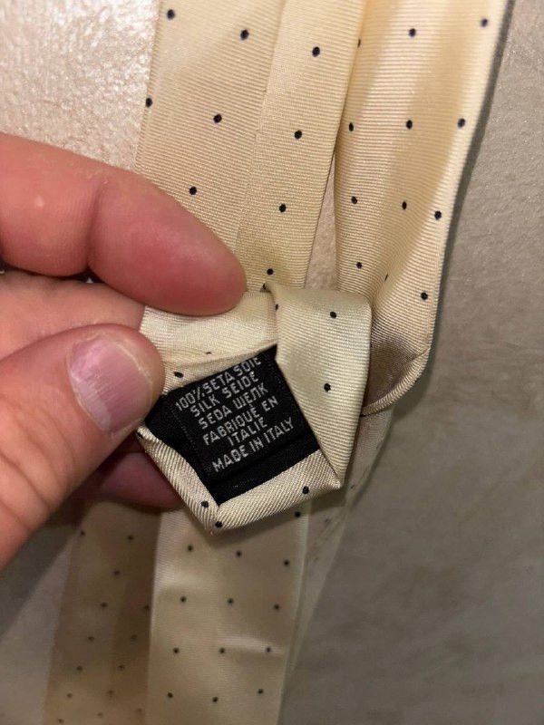 Hugo Boss Hugo Boss yellow polka dot men's tie,100% silk,made in Italy Size ONE SIZE - 7 Thumbnail