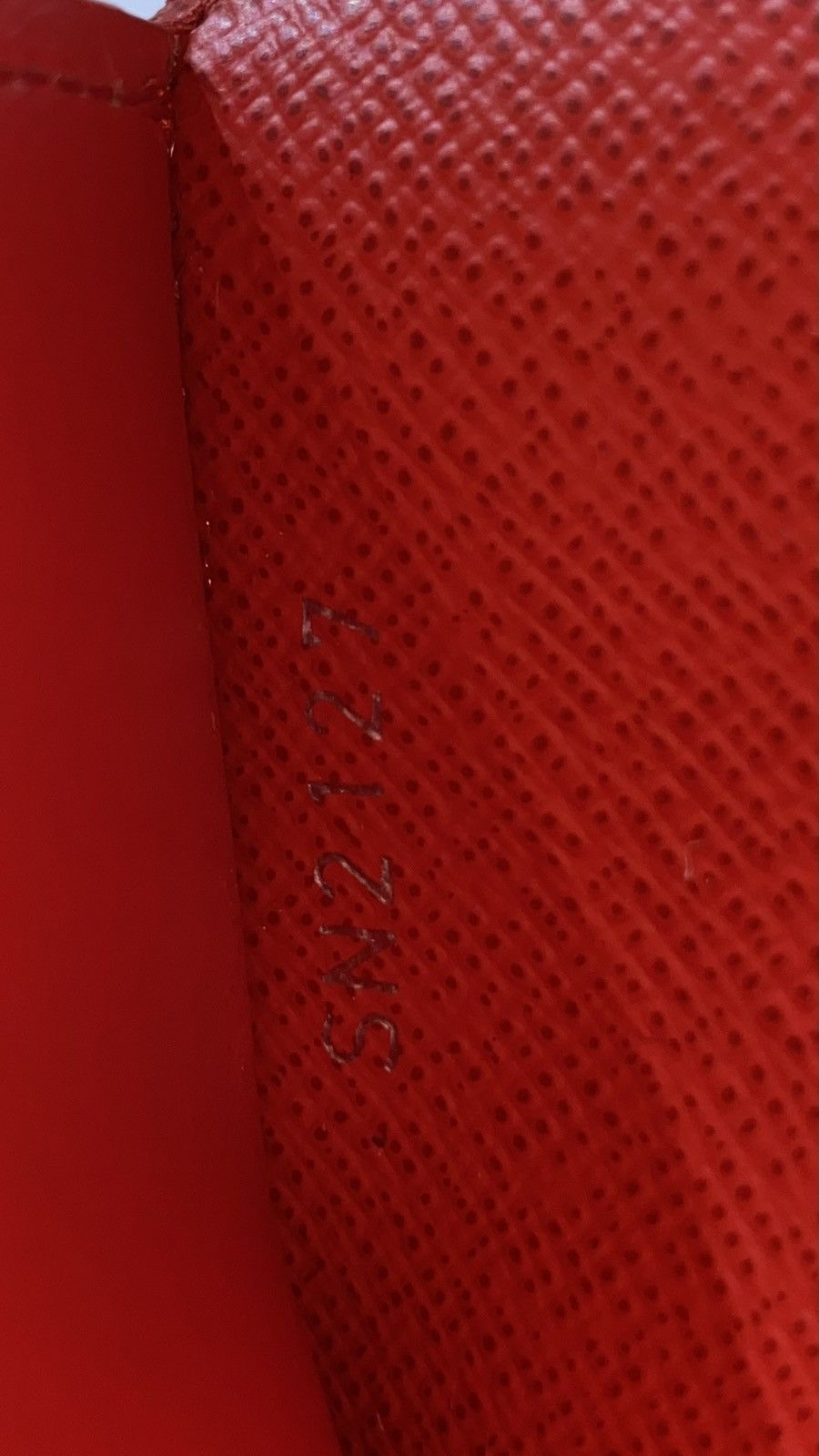 Louis Vuitton × Supreme Louis Vuitton X SUPREME Chain Wallet Red EPI Leather Size ONE SIZE - 7 Thumbnail