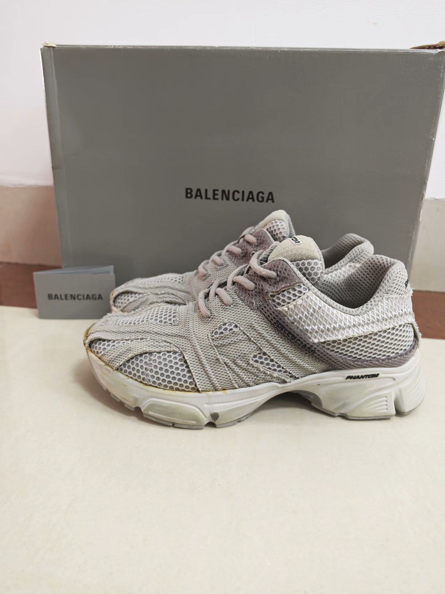 Balenciaga Balenciaga Gray Lowtop Sneakers 40 Men Size US 7.5 / EU 40-41 - 1 Thumbnail