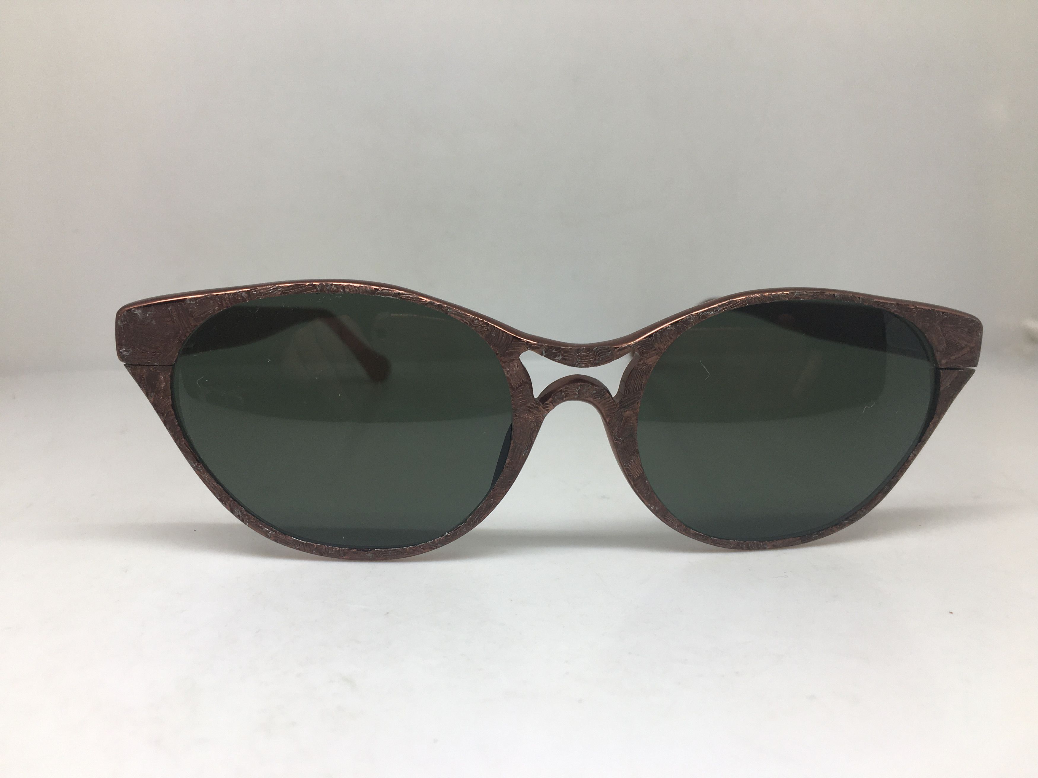 Vintage Vintage 50s Woman Aluminum Cateye Sunglasses Frame Size ONE SIZE - 1 Thumbnail