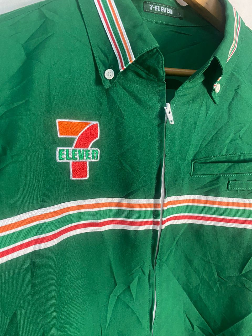 Japanese Brand Vintage 7-eleven spellout uniform zipper shirt Size US L / EU 52-54 / 3 - 8 Thumbnail
