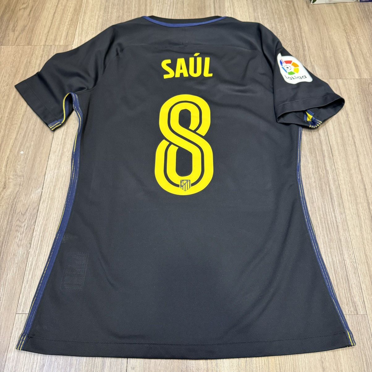 Nike Atletico Madrid 16/17 match issue away shirt #8 Saul Size US L / EU 52-54 / 3 - 2 Thumbnail