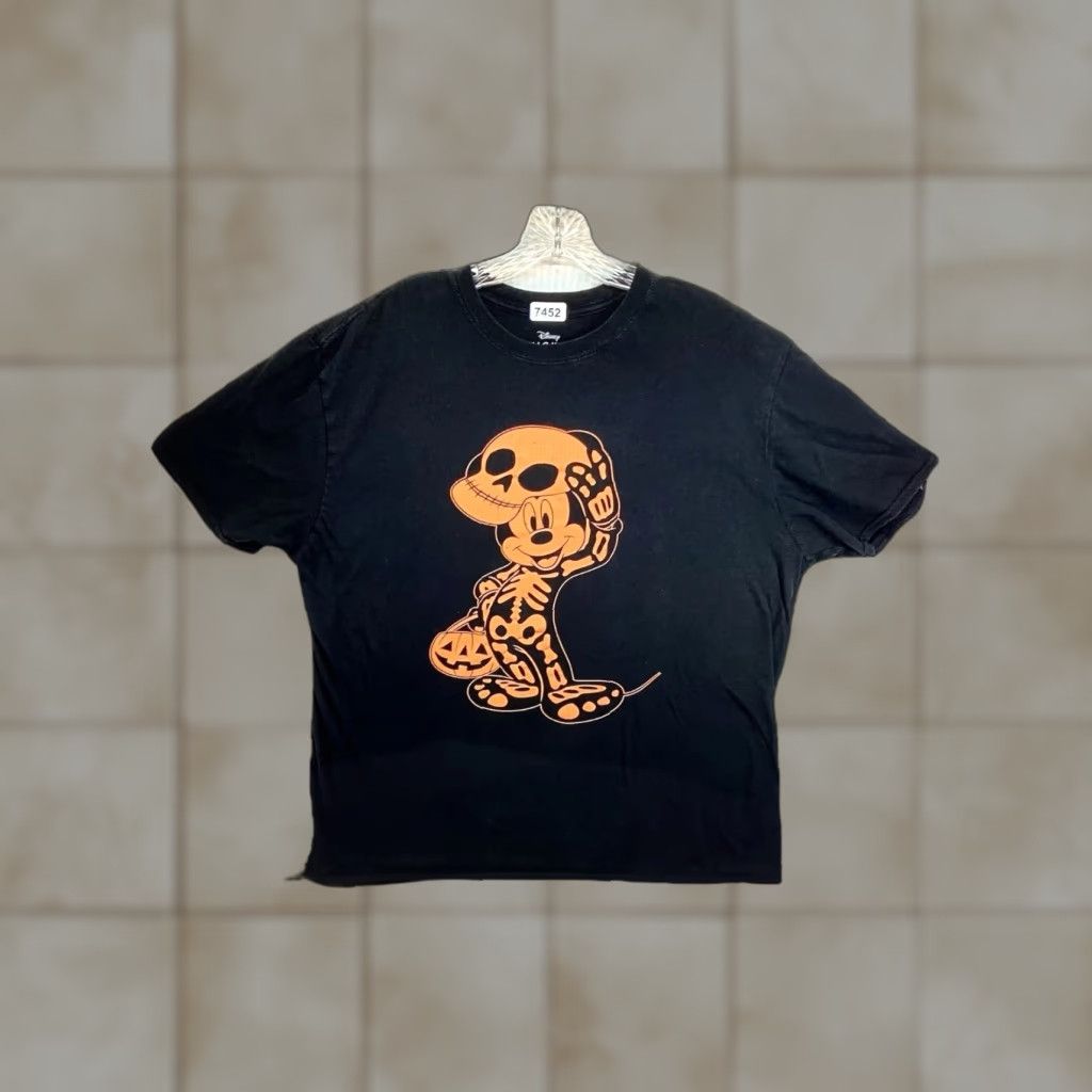 Disney VINTAGE Disney Mickey Mouse Halloween T-Shirt Men 2XL Cotton Short Sleeve Black Orange Graphic Retro Size US XXL / EU 58 / 5 - 1 Thumbnail