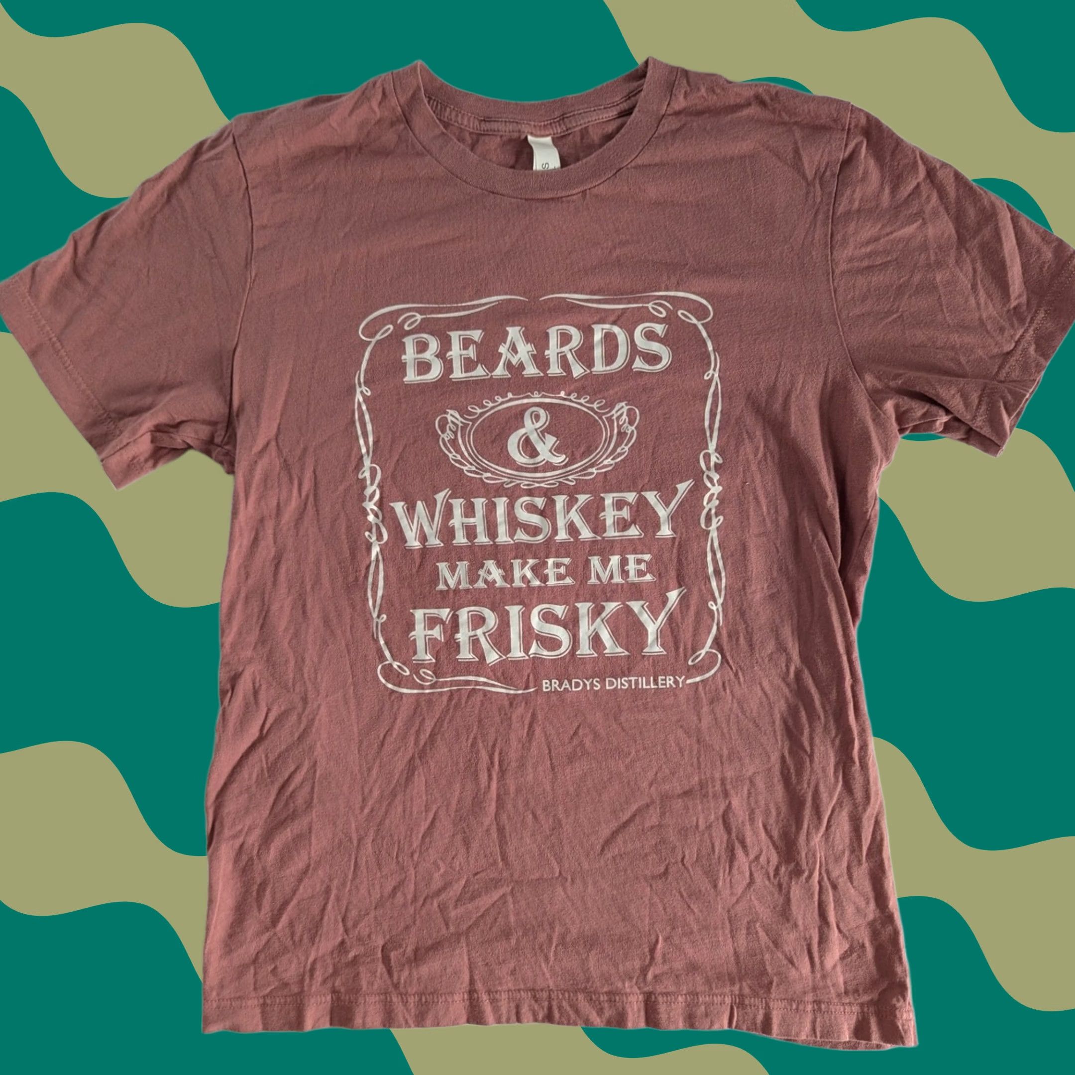 Vintage Mauve T-Shirt Beards & Whiskey Makes Me Frisky Graphic Humor Novelty Womens M Size M / US 6-8 / IT 42-44 - 1 Thumbnail