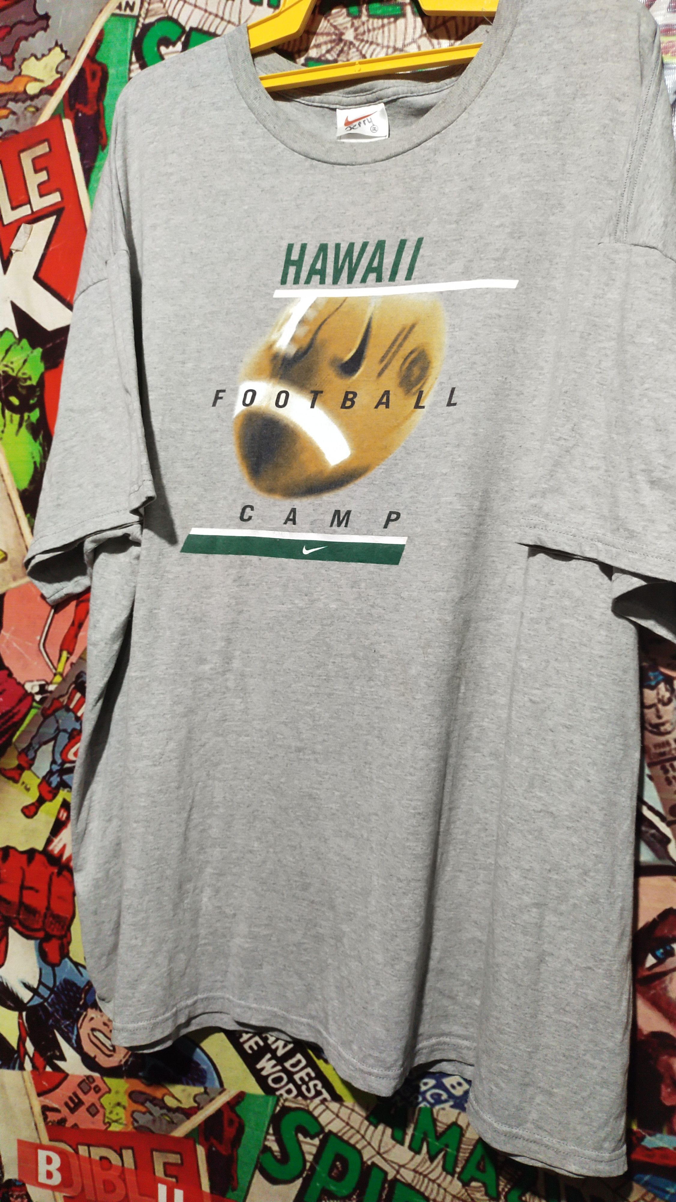 Other VINTAGE X STREETWEAR X NIKE HAWAII FOOTBALL CAMP TEE Size US XXL / EU 58 / 5 - 1 Thumbnail