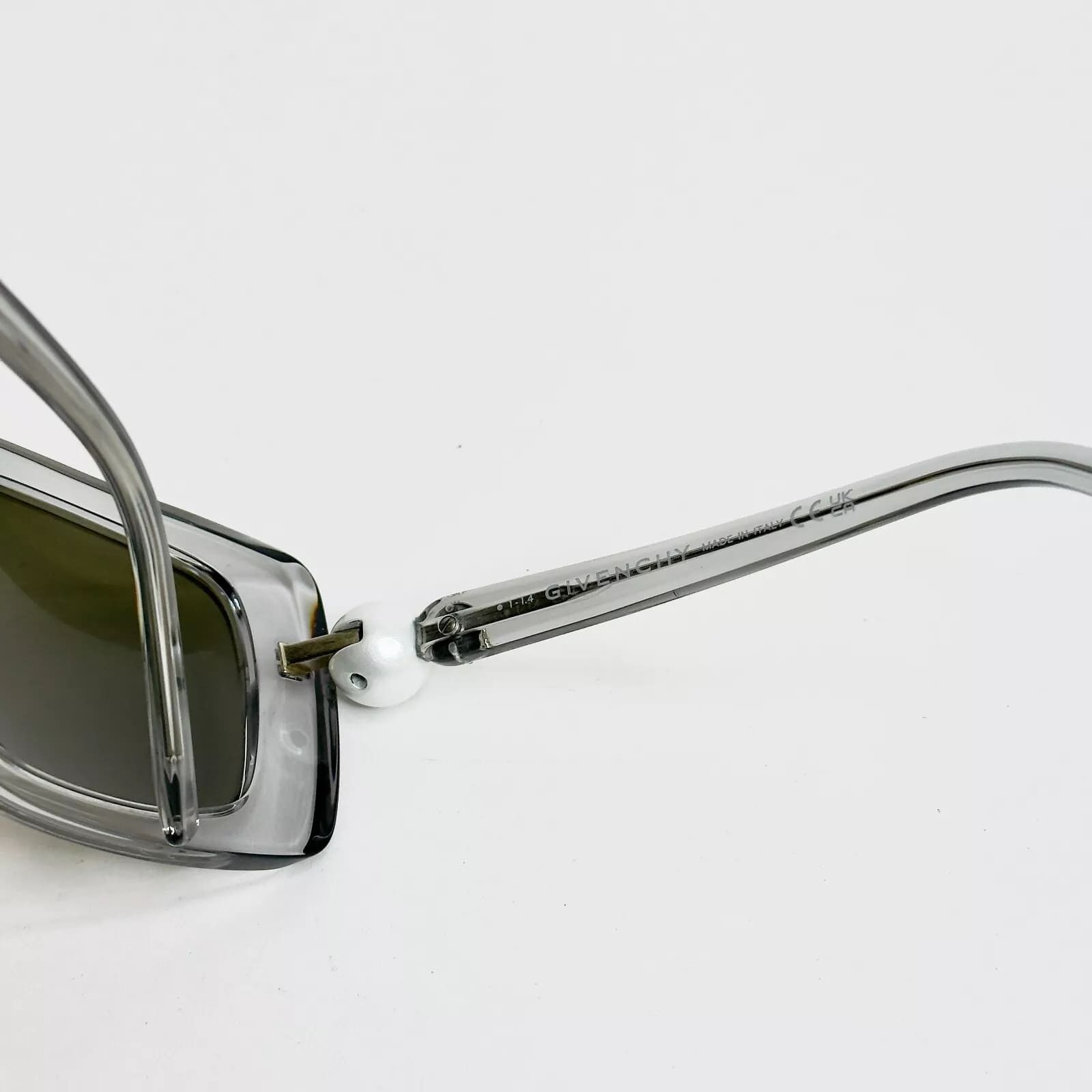 Givenchy GIVENCHY 4G PEARL 40071 GV40071I Square Sunglasses Size ONE SIZE - 5 Thumbnail