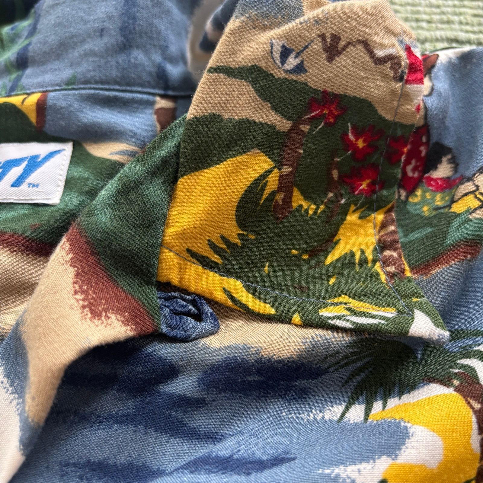 Vintage Vintage Y2K Utility Rayon Beachy Hawiian Loop Collar Shirt Size US XL / EU 56 / 4 - 4 Thumbnail