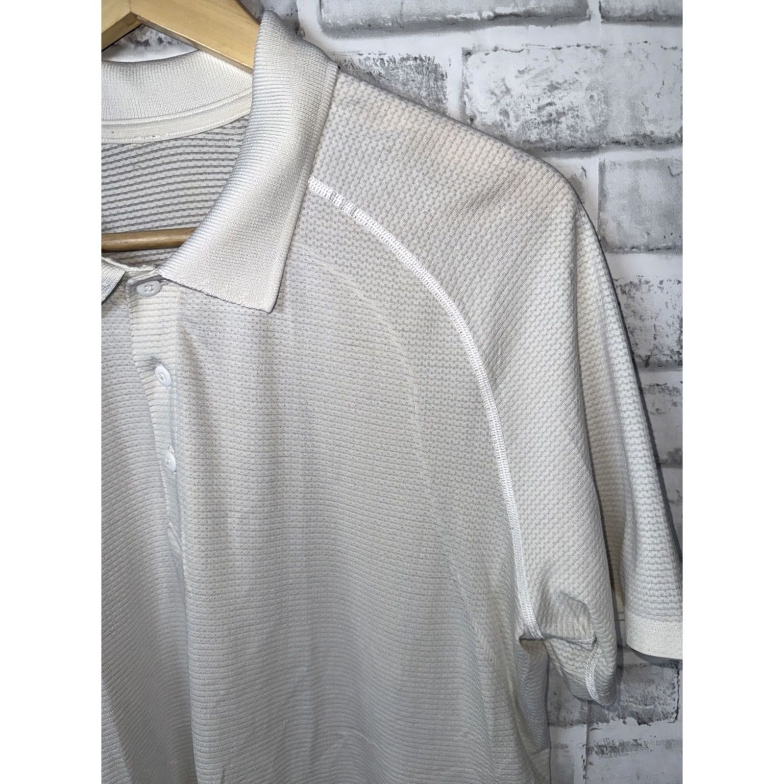 Lululemon Lululemon Polo Shirt Short Sleeve Casual White Mens Large Size US L / EU 52-54 / 3 - 2 Thumbnail