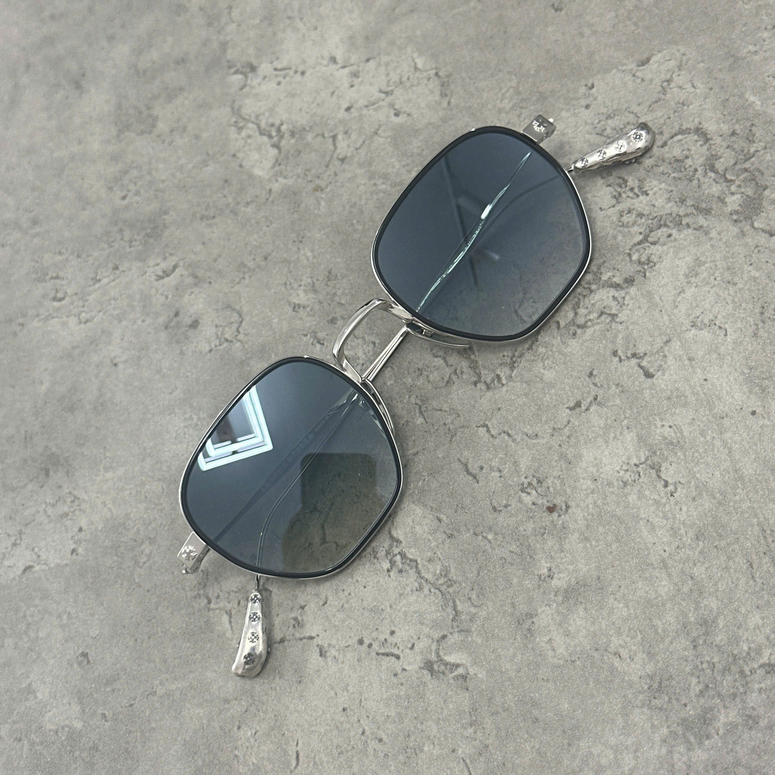 CHROME HEARTS BONE PRONE I Black/Shiny Silver