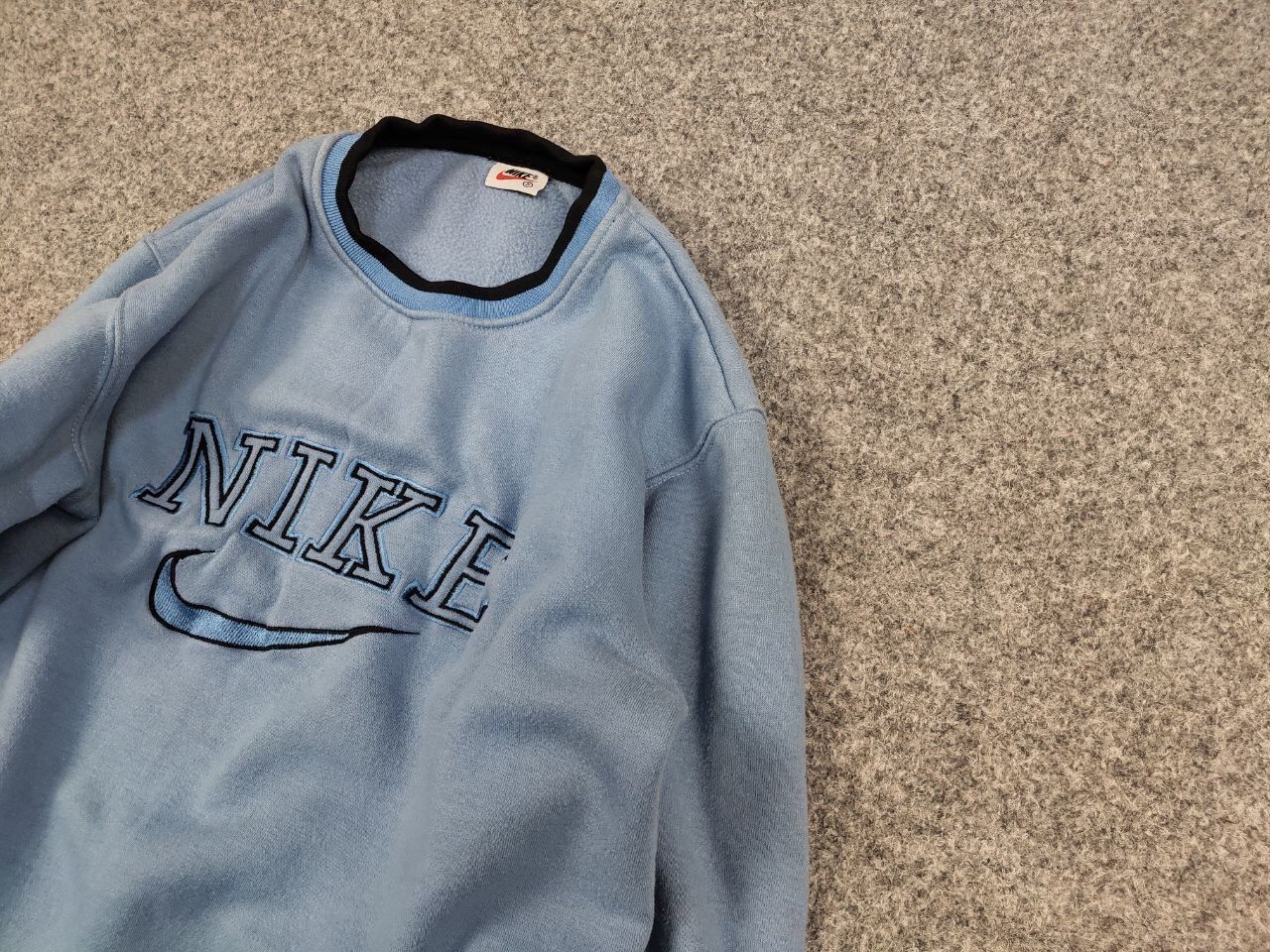 Nike Vintage 90's Nike center embroidered logo Blue Sweatshirt Size S / US 4 / IT 40 - 4 Thumbnail
