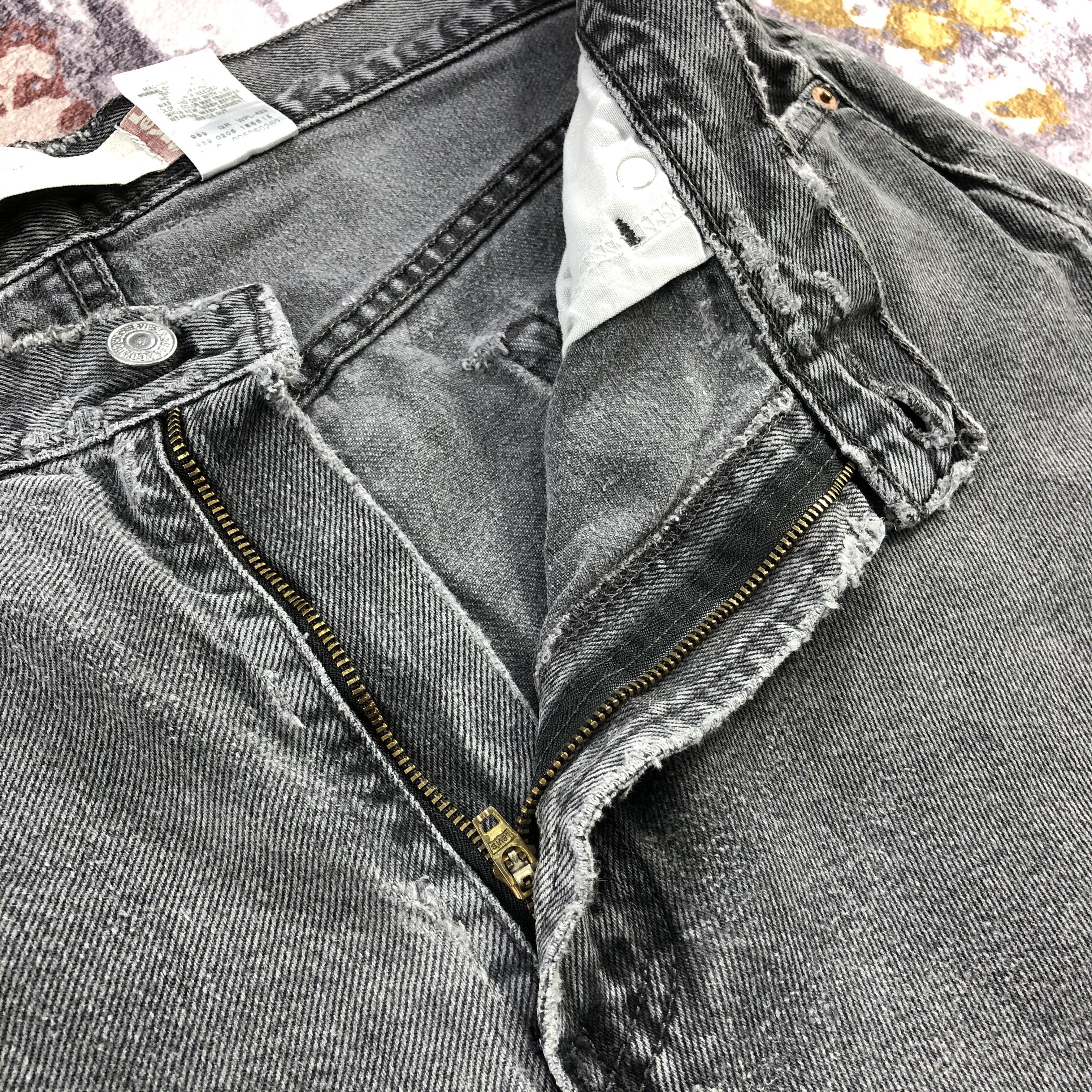 Levi's × Vintage Vintage Faded Black Levis 505 Jeans-JM2591 Size US 37 - 13 Thumbnail
