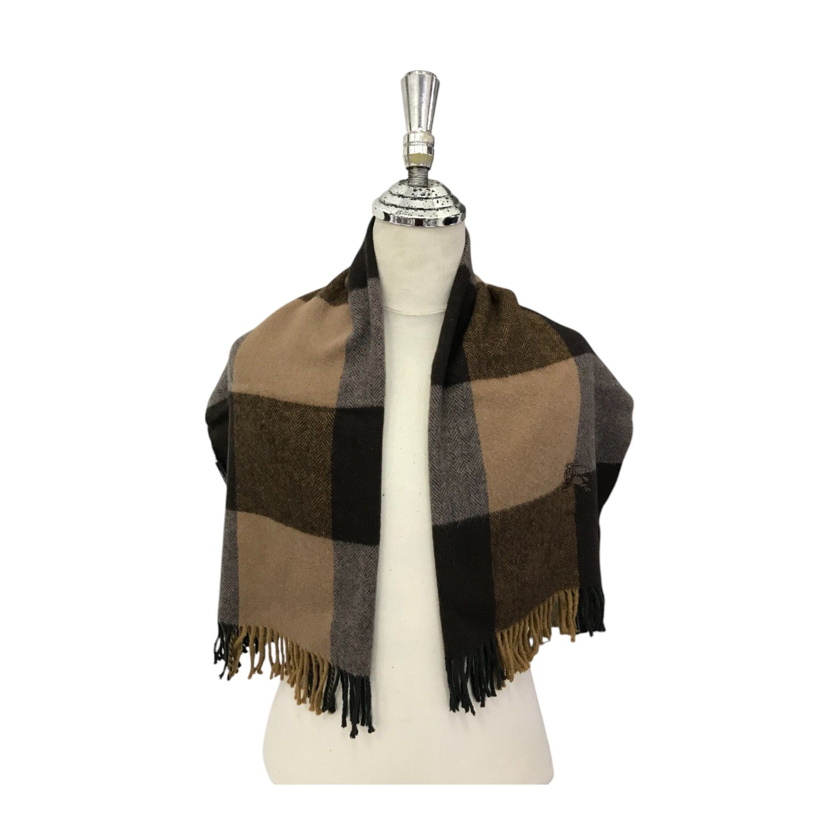 Burberry Scarf / Muffler / Neckwear - WW1608