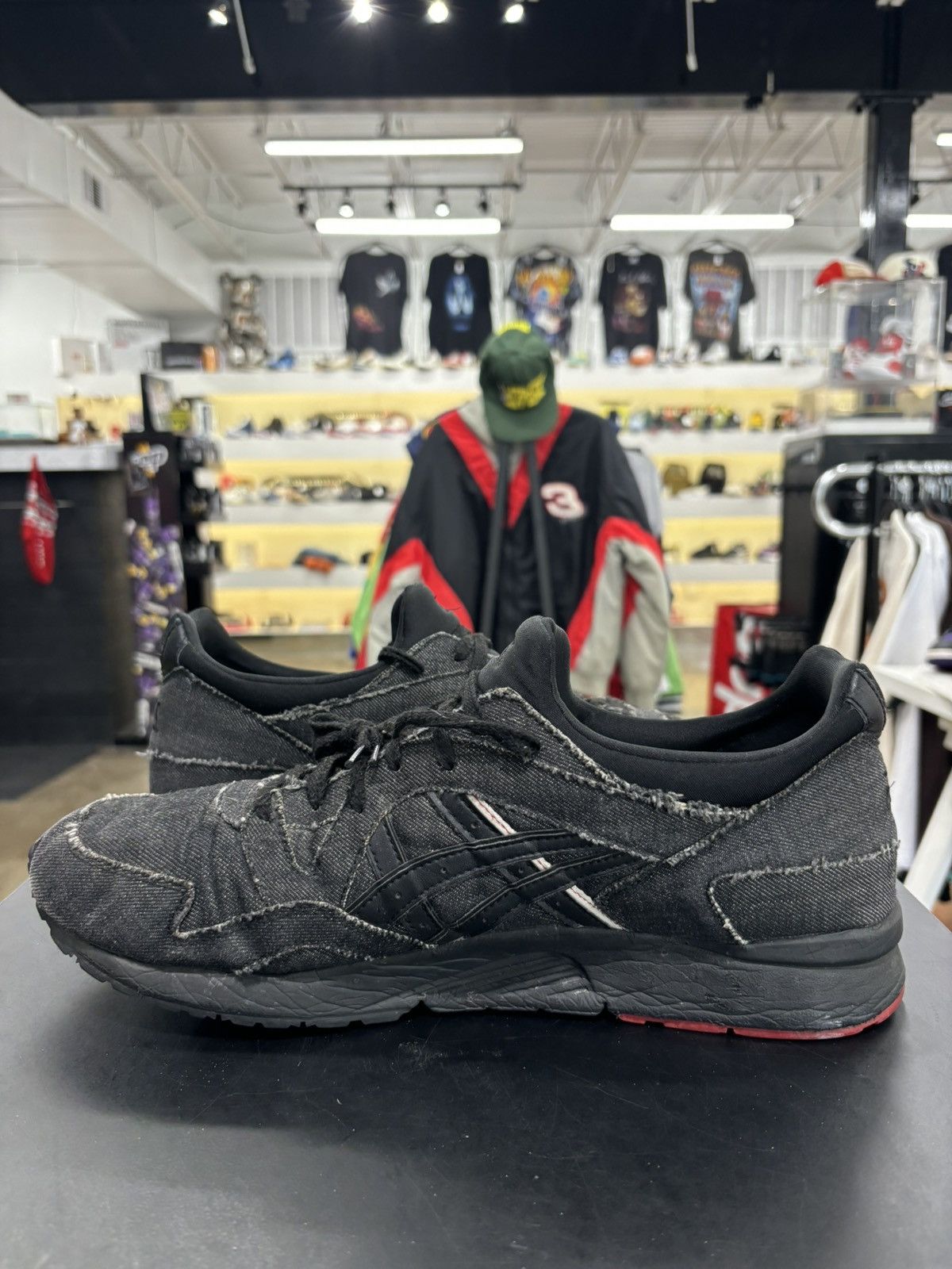 Asics ASICS Gel-Lyte V Selvedge Denim Black Sz. 13 (2016) Size US 13 / EU 46 - 4 Thumbnail