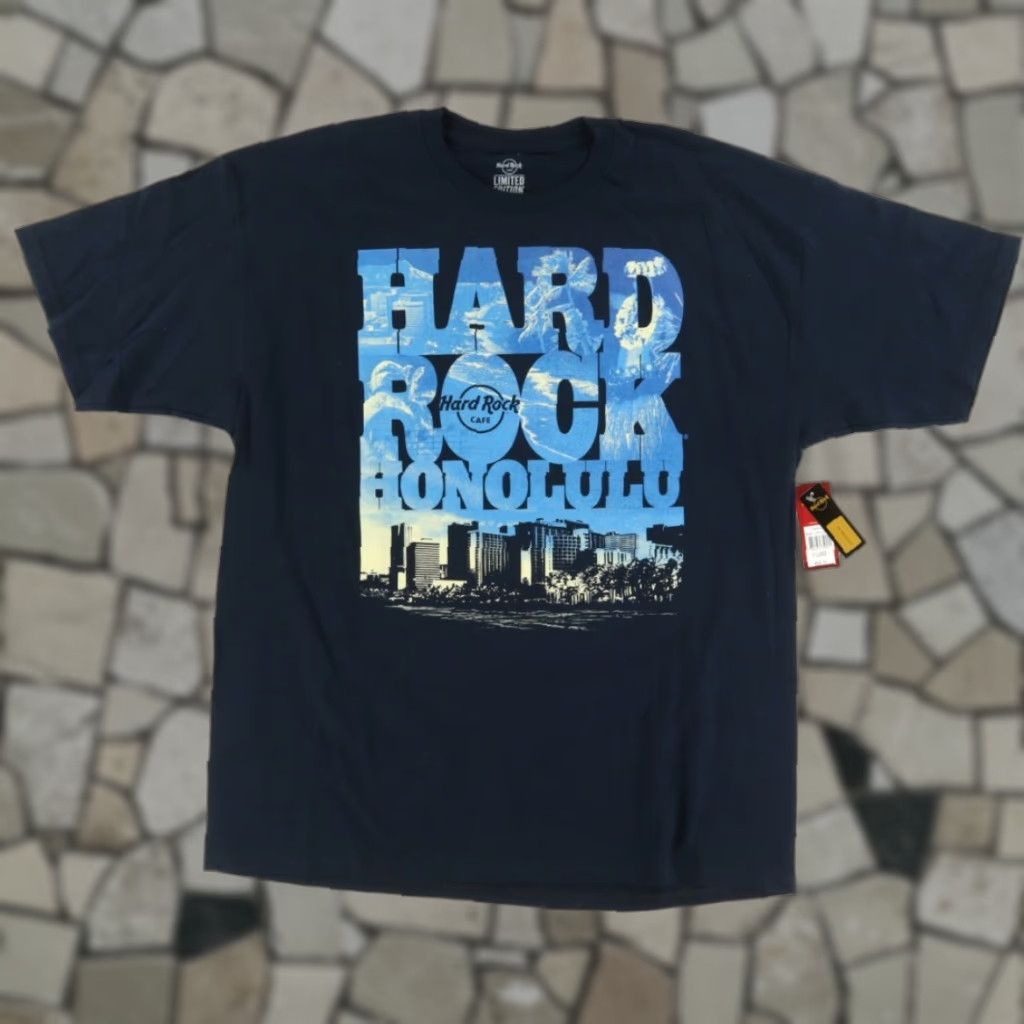 Hard Rock Cafe Hard Rock Cafe Honolulu Solid T-Shirt Navy Men's XL Shirt Crew Neck Short Sleeve Cotton Navy Men XL 90s? 1980s? Size US XL / EU 56 / 4 - 1 Thumbnail