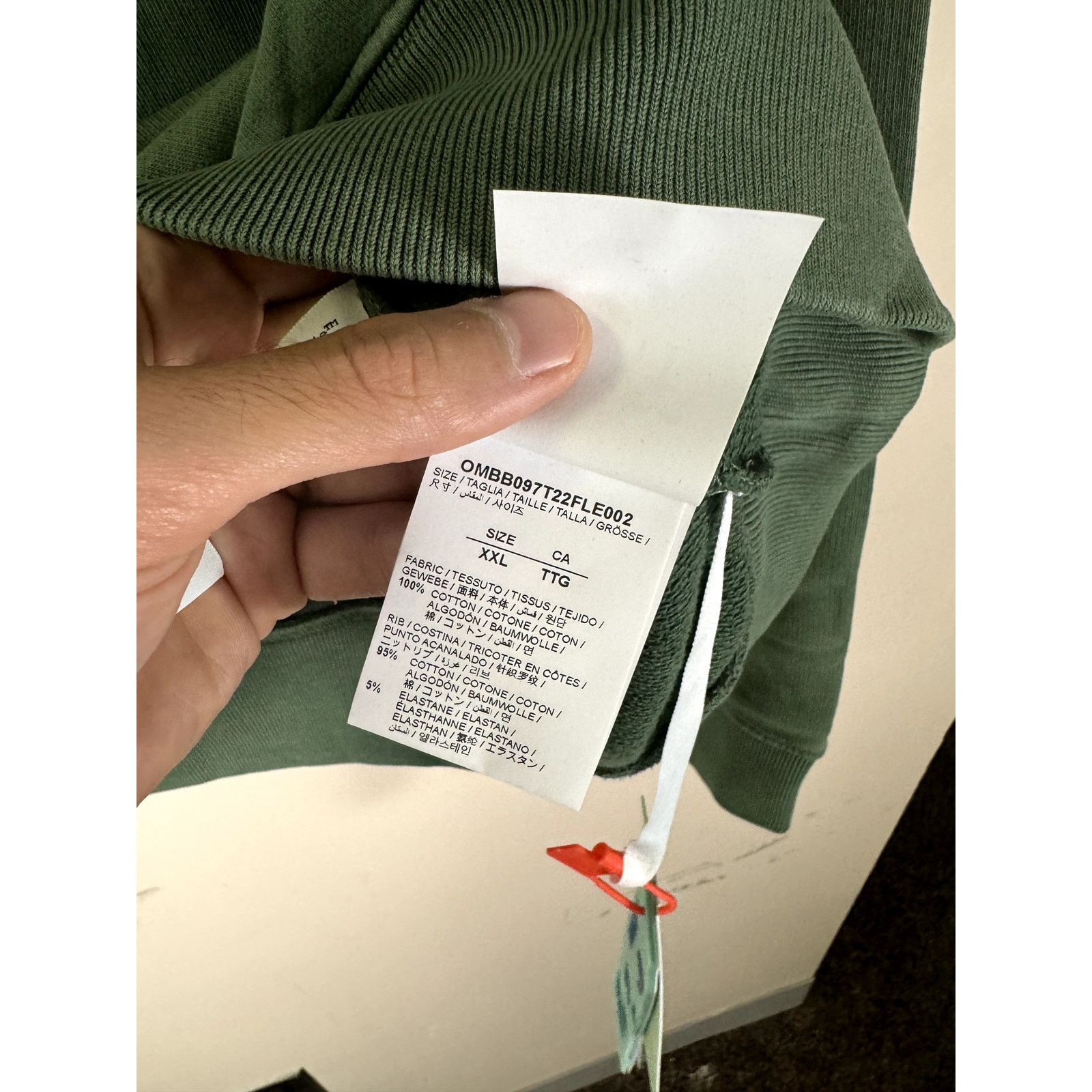 Off-White o1rshd1 SB Slim Arrow Hoodie in Green White Size US XXL / EU 58 / 5 - 11 Thumbnail