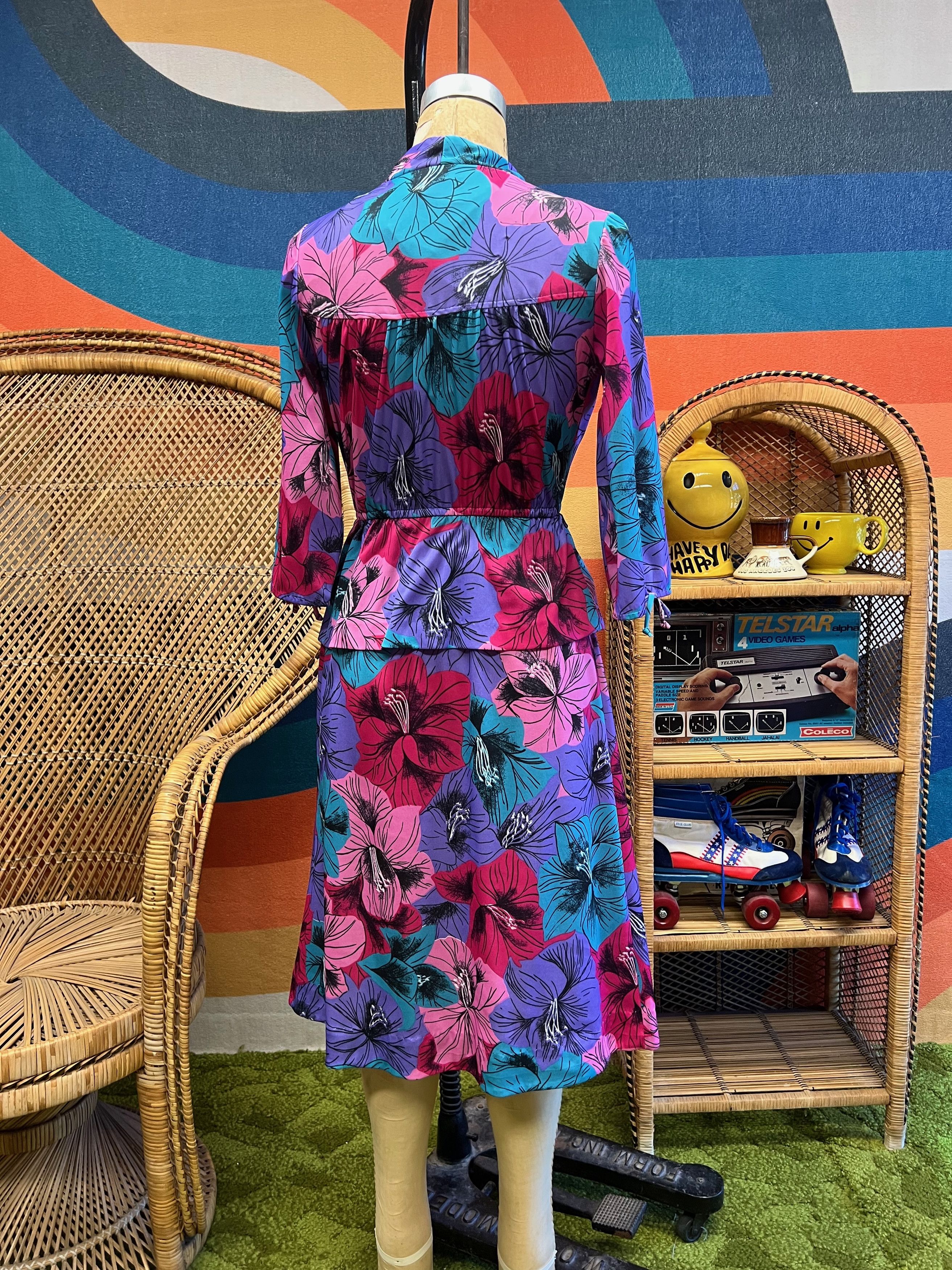 Other Vintage 1970s Floral Peplum Pink Purple Dress Size Medium Size M / US 6-8 / IT 42-44 - 5 Thumbnail