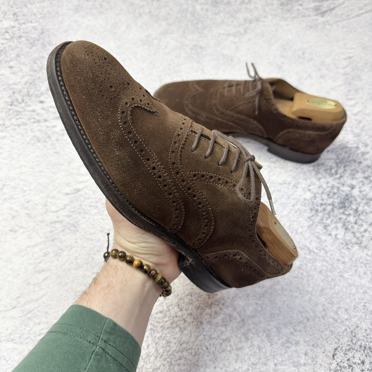 Designer × Handmade × Loake Loake Mens Brown Suede Oxfords Brogues US8 UK7 EU41 26cm Size US 8 / EU 41 - 7 Thumbnail