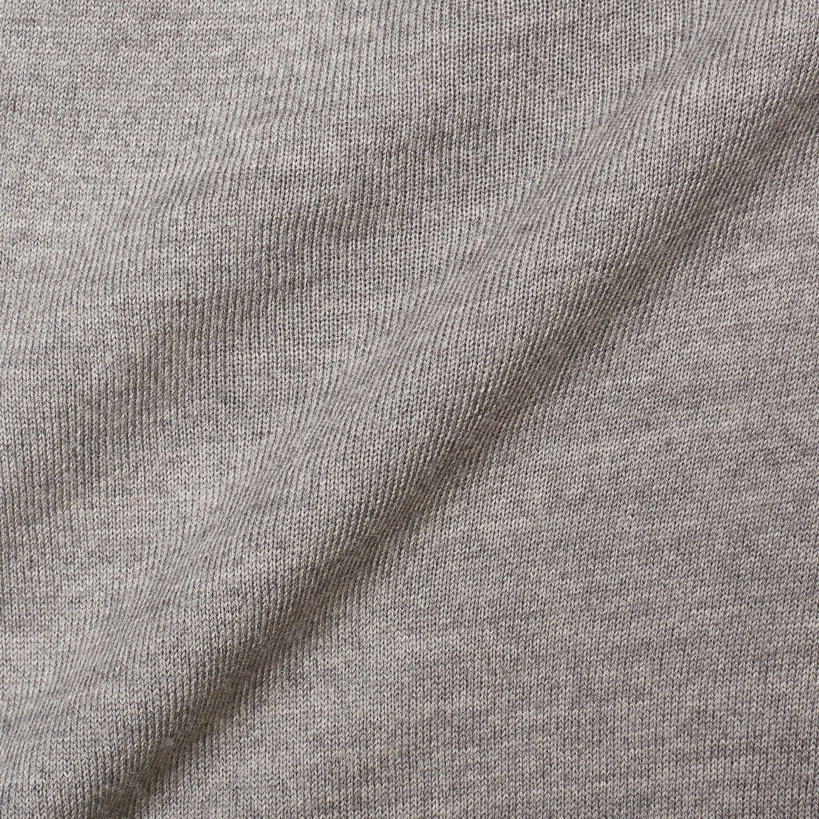 Yves Saint Laurent YVES SAINT LAURENT Gray Cotton V-Neck Sweater EU 50 US M Size US M / EU 48-50 / 2 - 2 Thumbnail