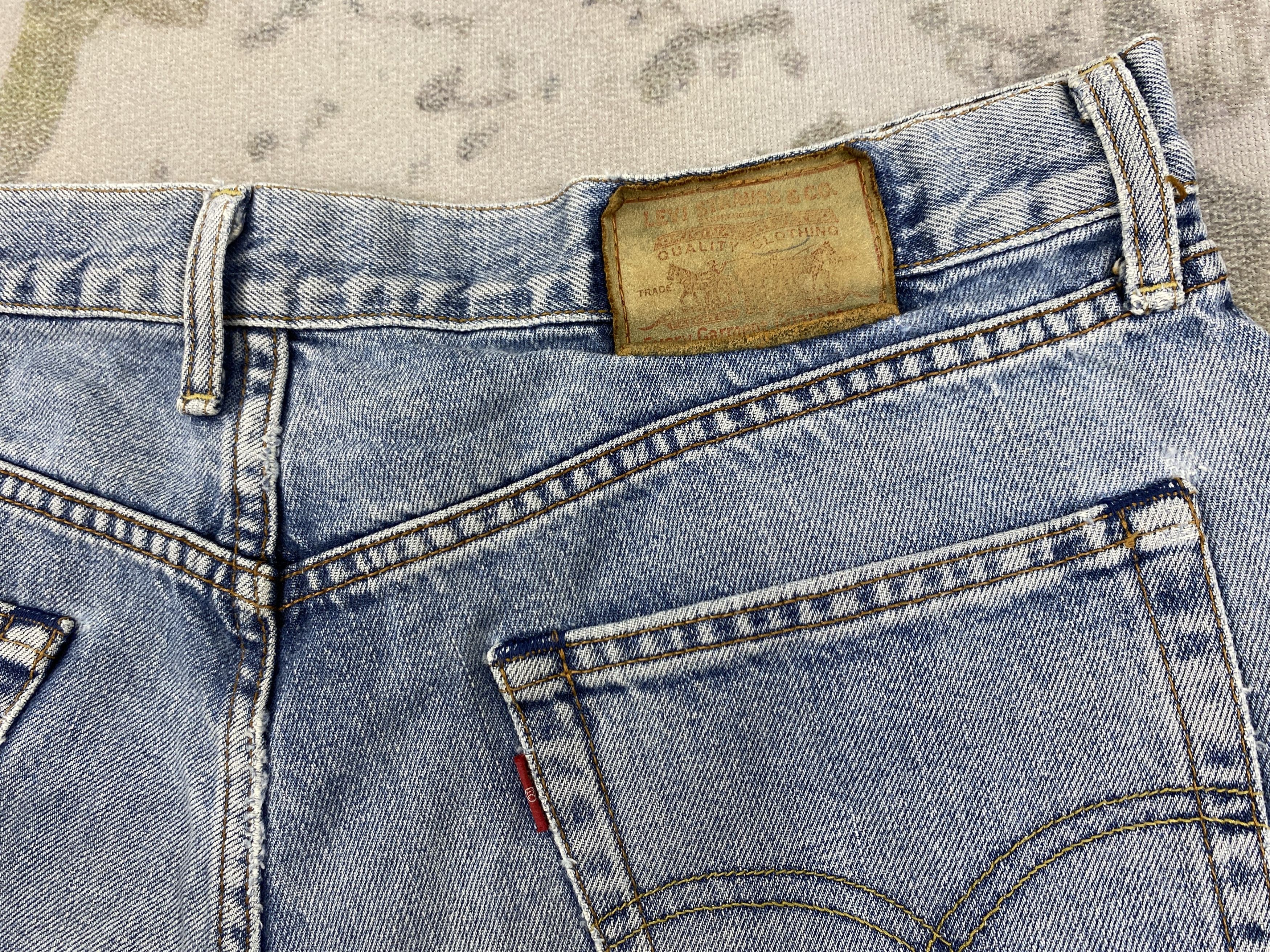 Levi's Distressed Blue Vintage Levi's Jeans 35x30 Denim- JN3657 Size US 35 - 11 Thumbnail