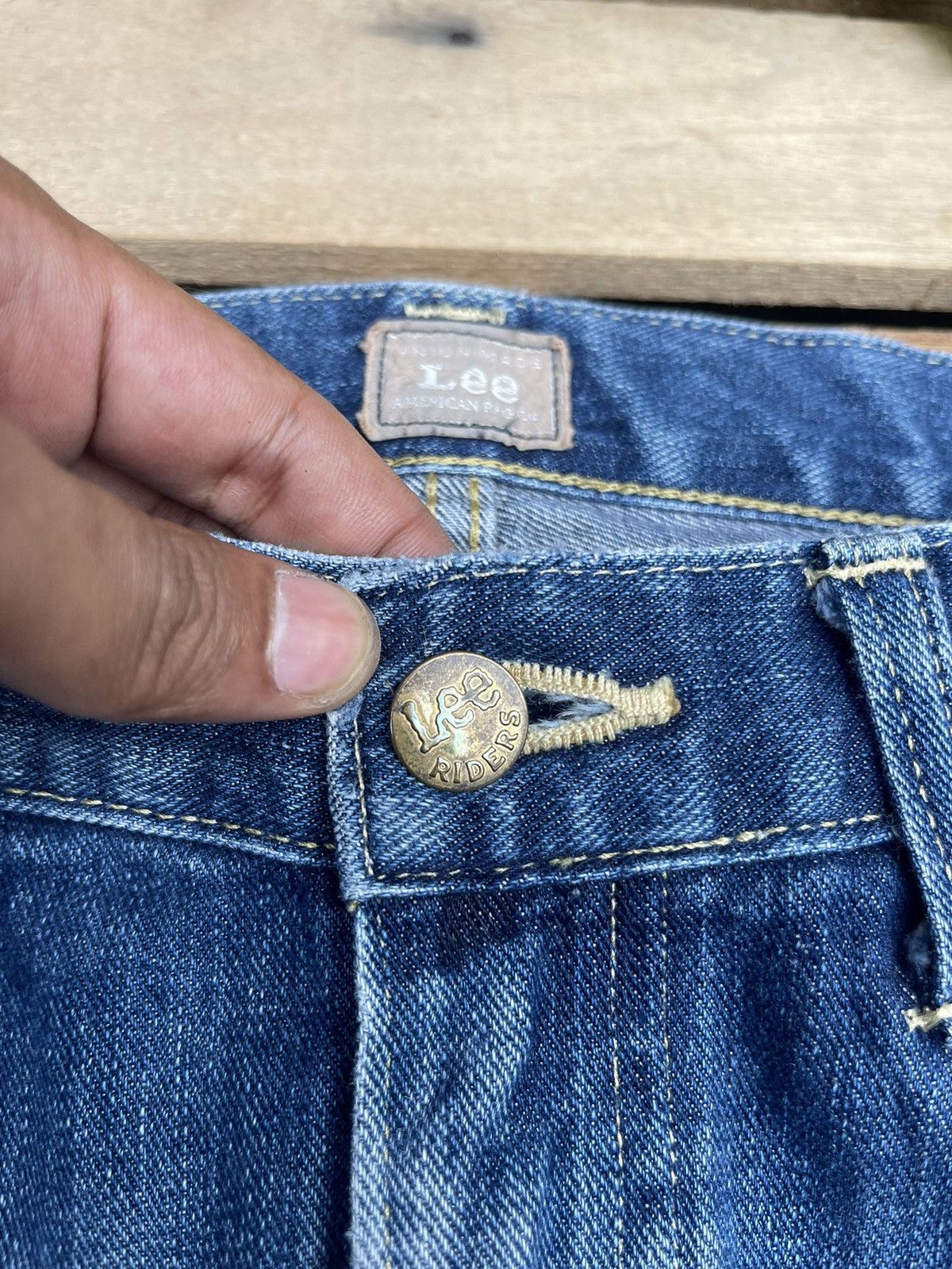 Lee × Vintage Vintage 90s Lee Straight Cut Distressed Jeans Size US 32 / EU 48 - 6 Thumbnail