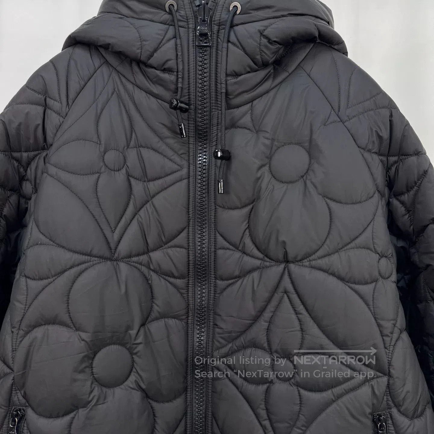 Louis Vuitton Louis Vuitton Embossed Reversible Padded Jacket. Size US L / EU 52-54 / 3 - 3 Thumbnail