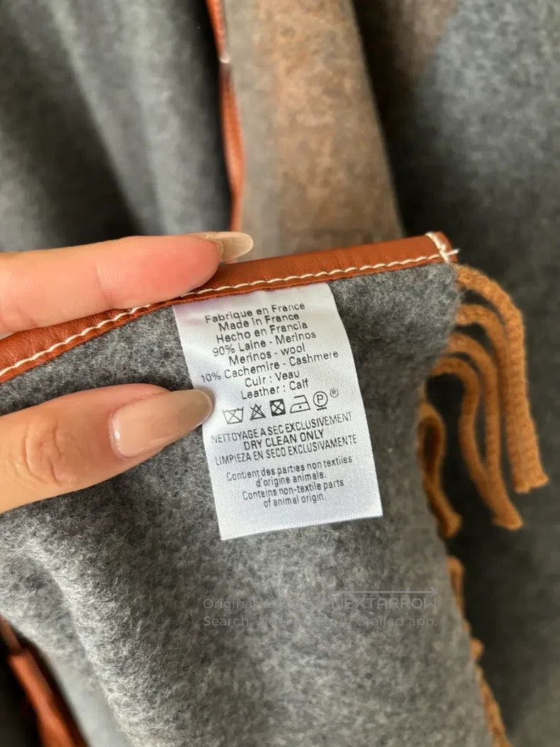 Hermes Hermes Classic Cloak Size M / US 6-8 / IT 42-44 - 3 Thumbnail