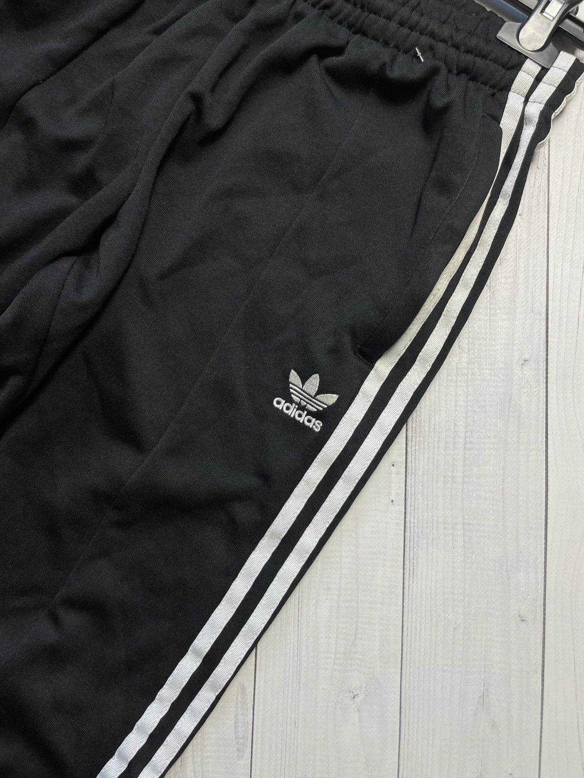 Vintage Vintage adidas originals track suit joggers jacket bomber M Size US M / EU 48-50 / 2 - 10 Thumbnail