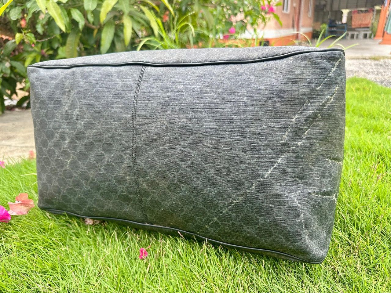 Gucci Authentic Gucci Supreme GG Large Duffle Bag Size ONE SIZE - 6 Thumbnail